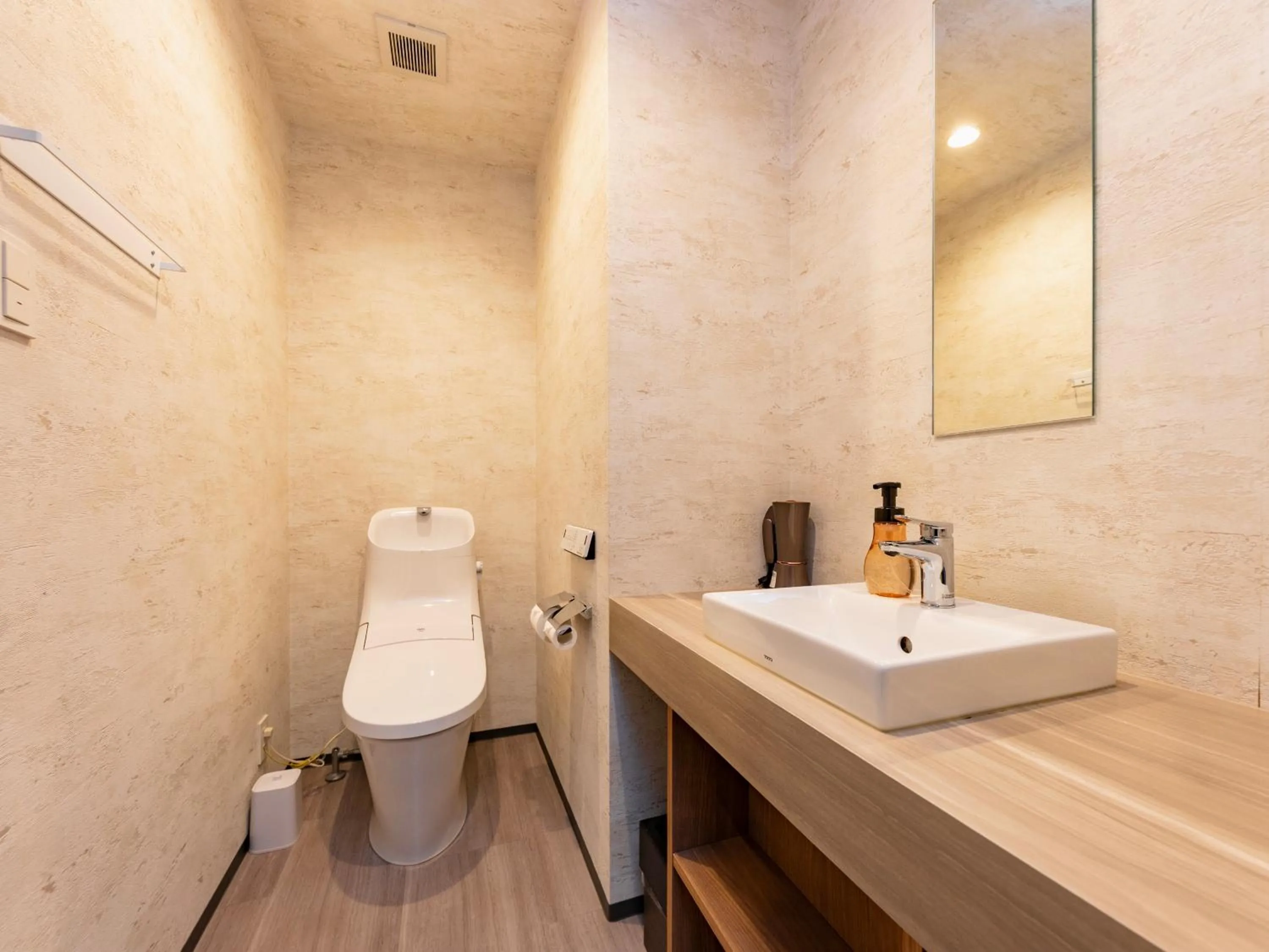 Toilet in WELLSTAY Namba