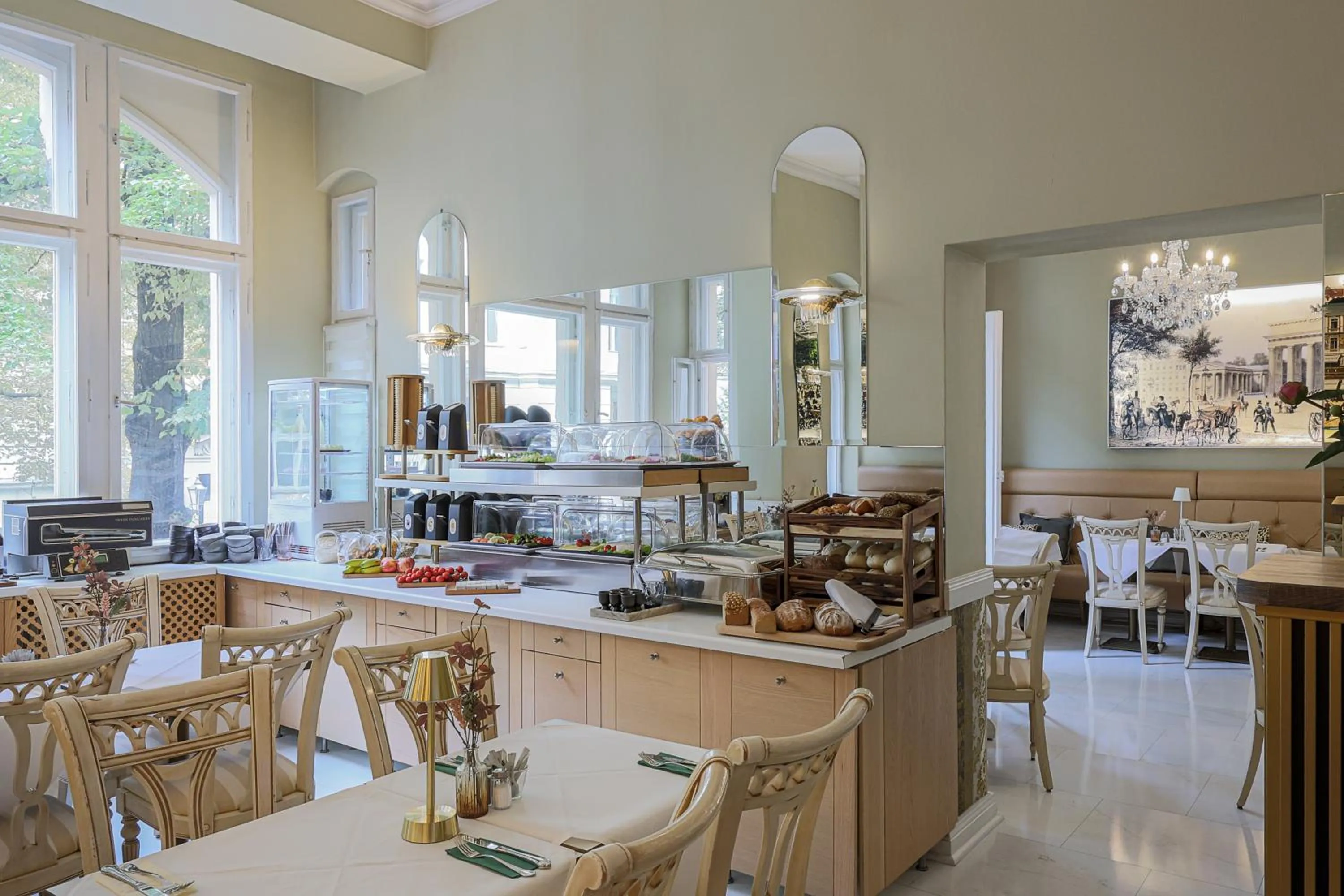 Buffet breakfast in Hotel Augusta Am Kurfürstendamm