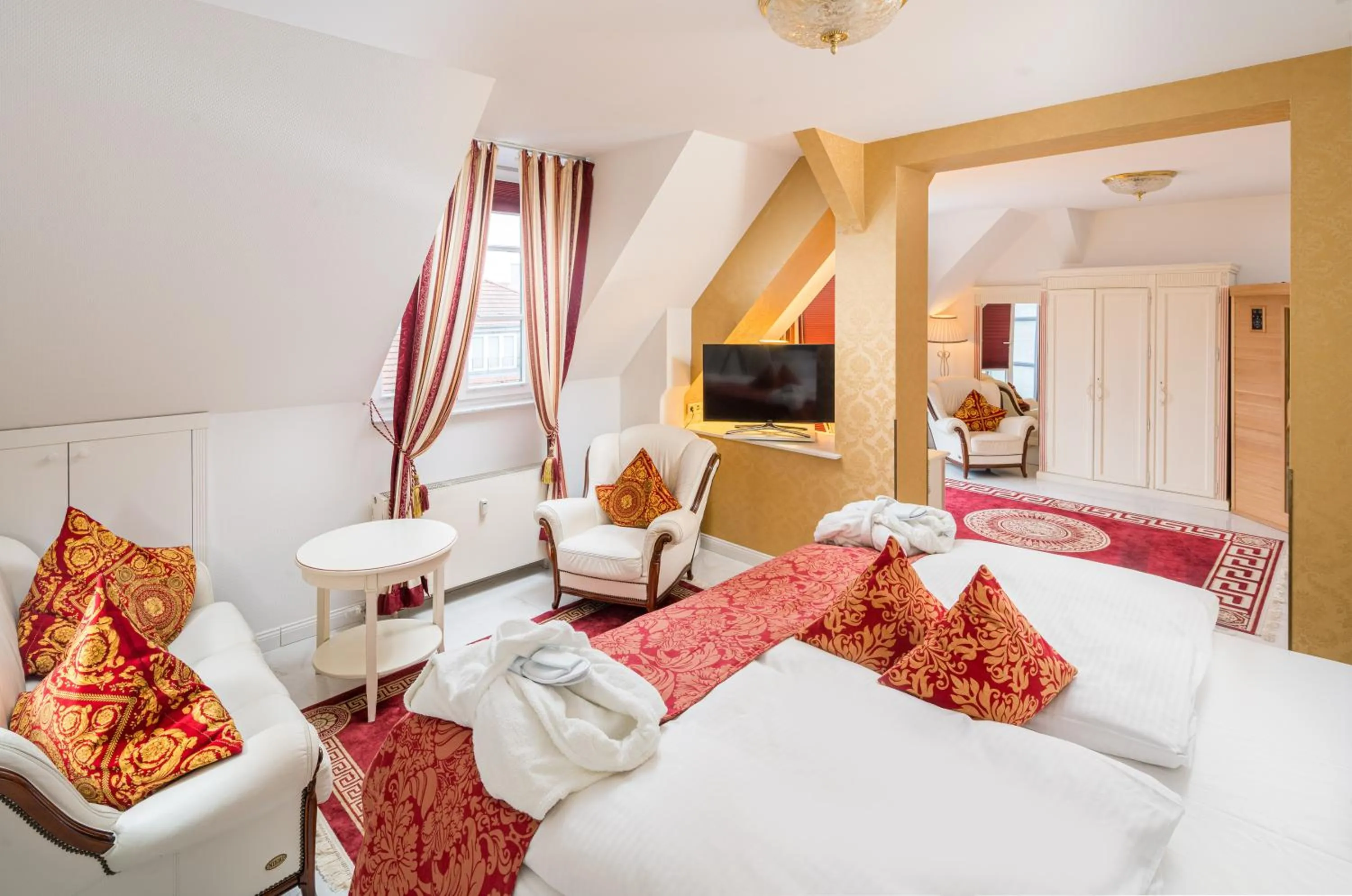 Photo of the whole room, Bed in Hotel Augusta Am Kurfürstendamm