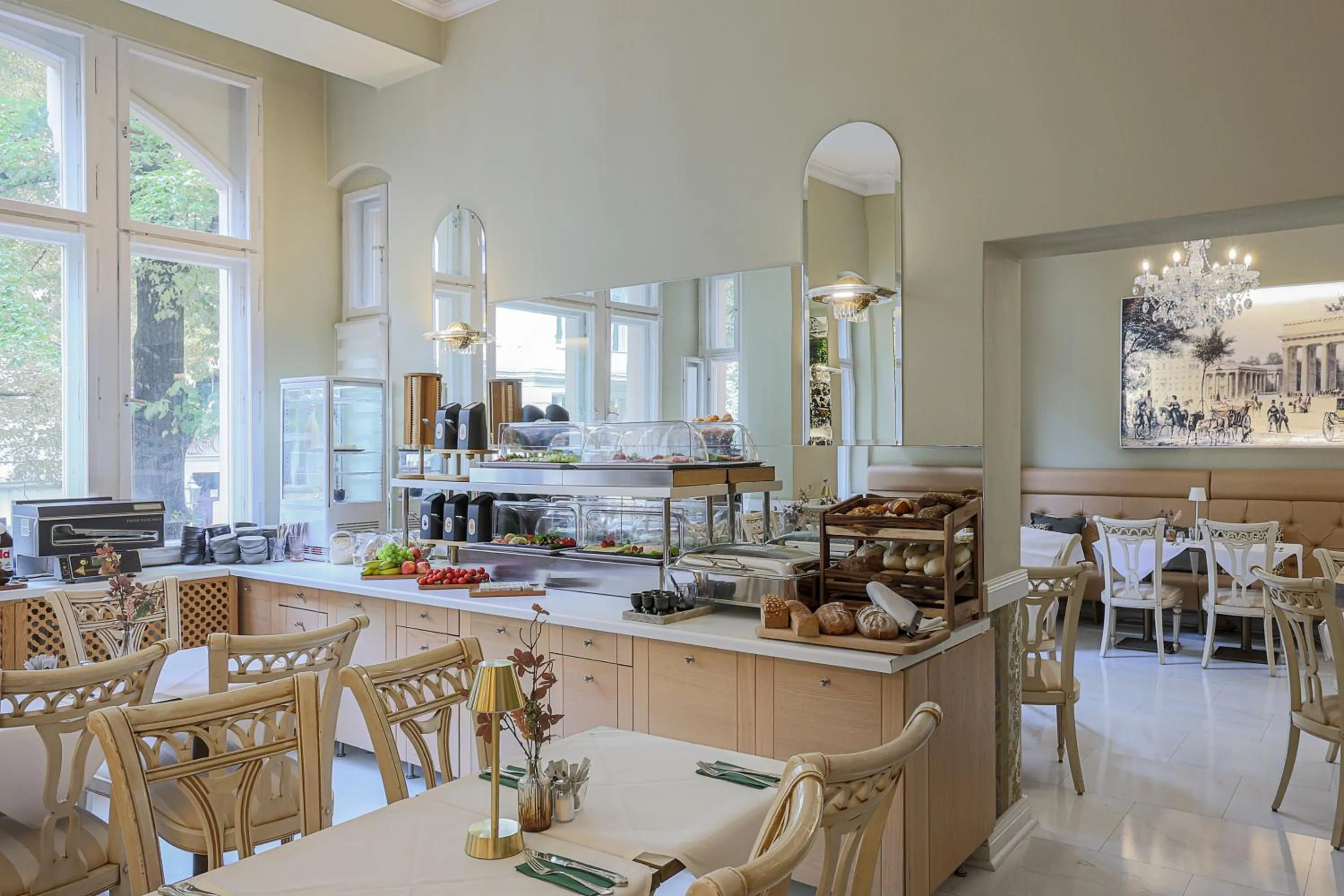 Buffet breakfast in Hotel Augusta Am Kurfürstendamm