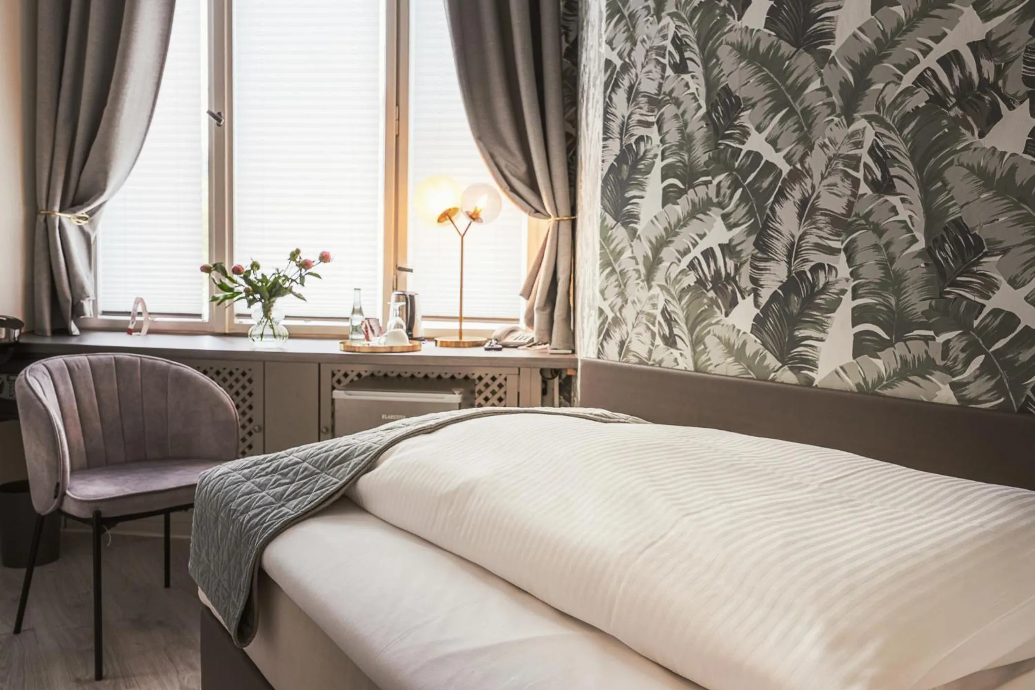 Bed in Hotel Augusta Am Kurfürstendamm