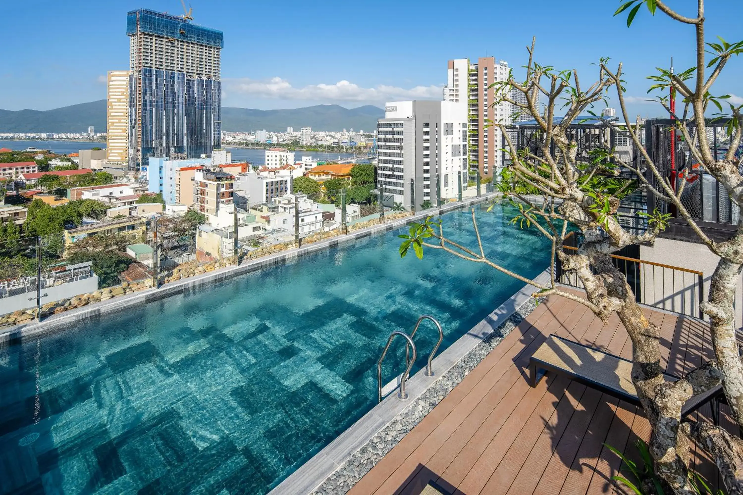 Property building in Seahorse Tropical Da Nang Hotel by Haviland Property building in Seahorse Tropical Da Nang Hotel by Haviland