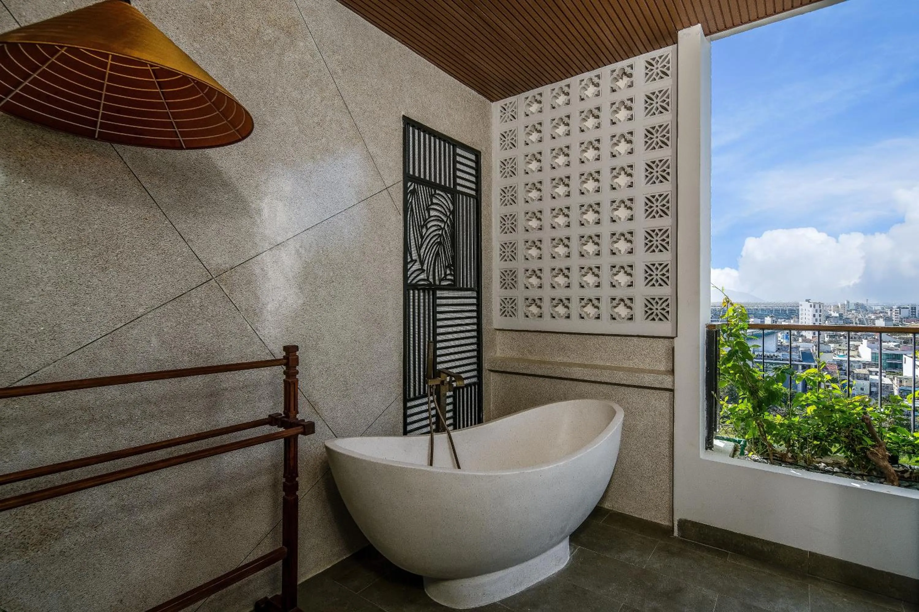 Bath in Seahorse Tropical Da Nang Hotel by Haviland