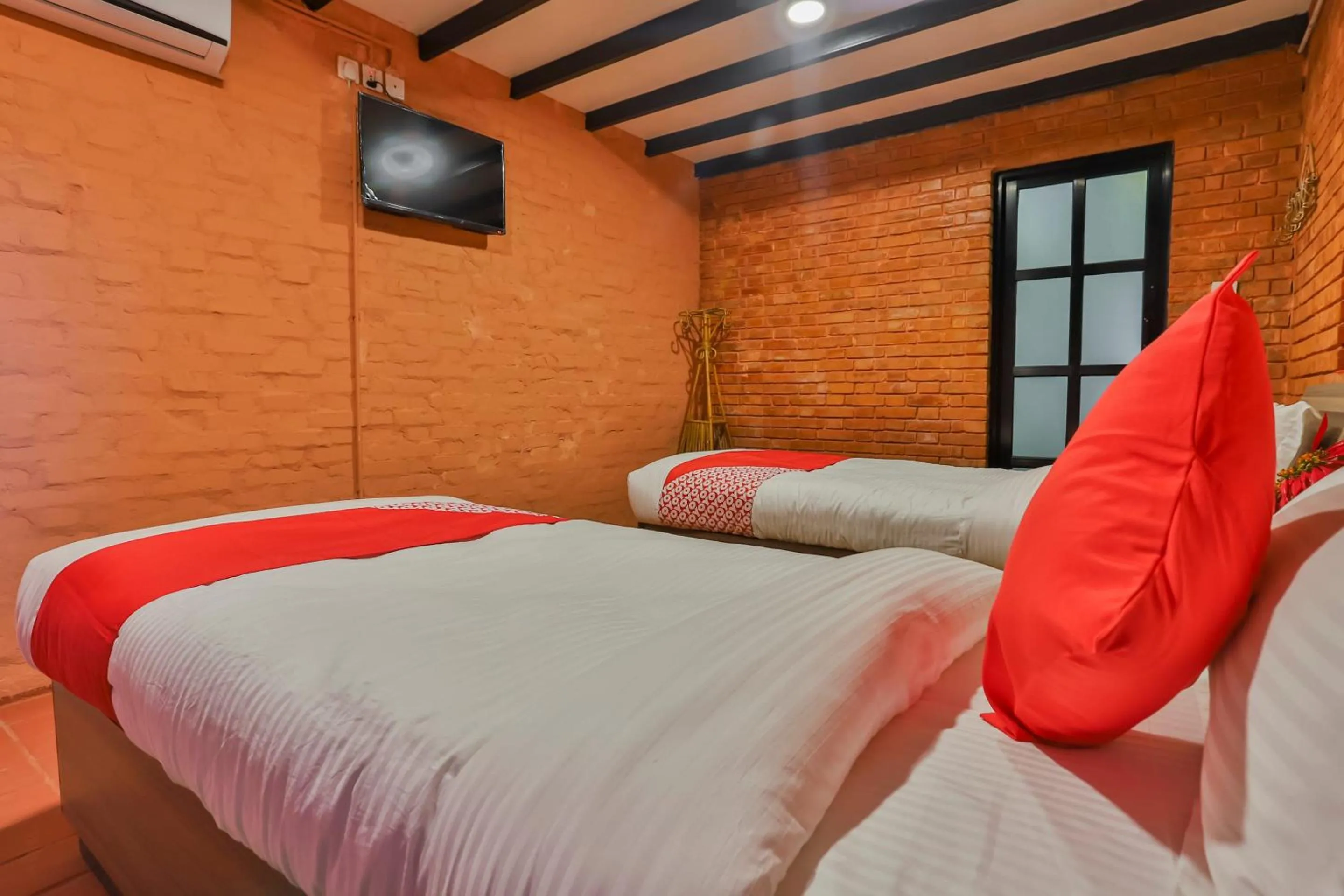 Bedroom, Bed in Kathmandu Cottage - Boutique