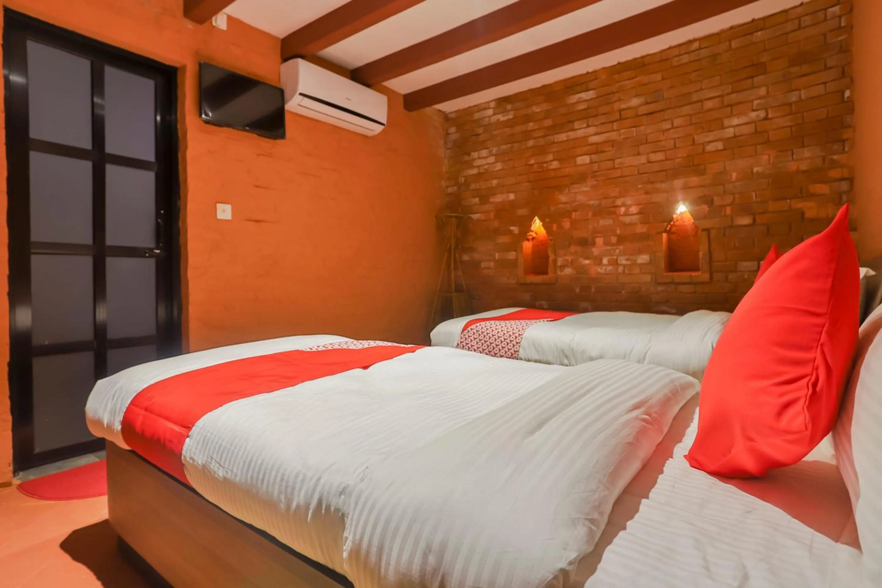 Bed in Kathmandu Cottage - Boutique