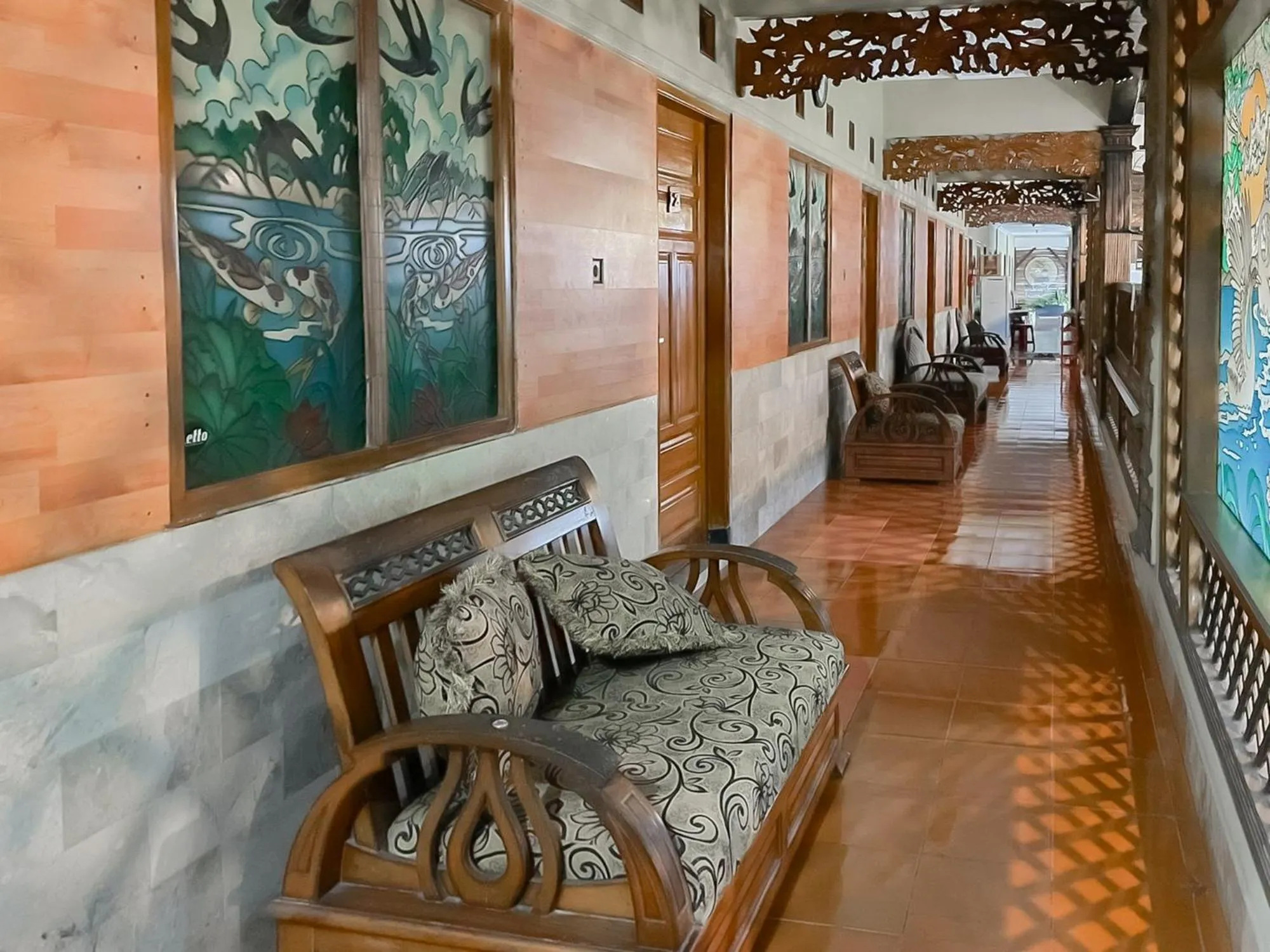 Seating area in RedDoorz Syariah at Bumi Eyang Enin Homestay Tasikmalaya