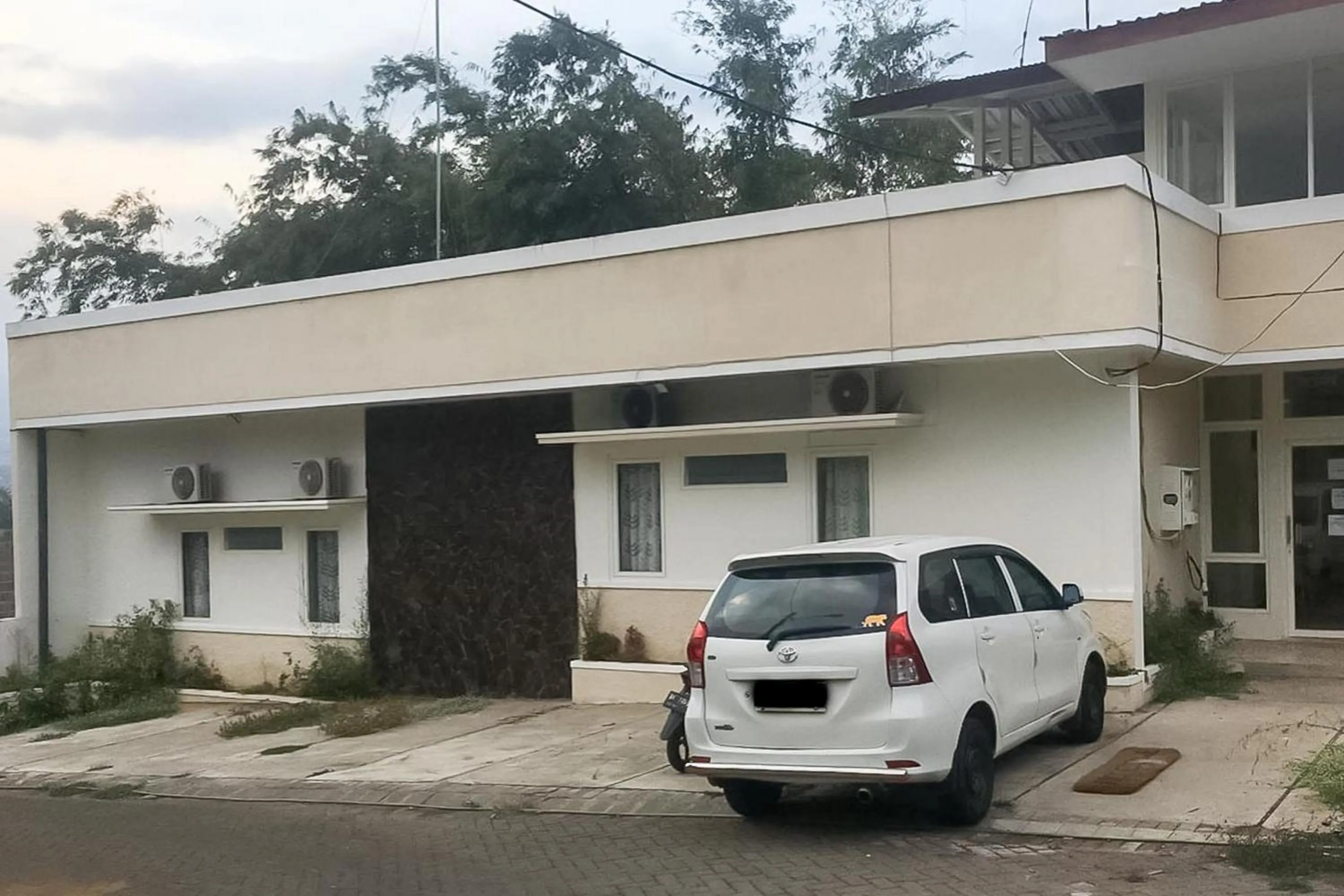 Property building in RedDoorz at Karangploso 2