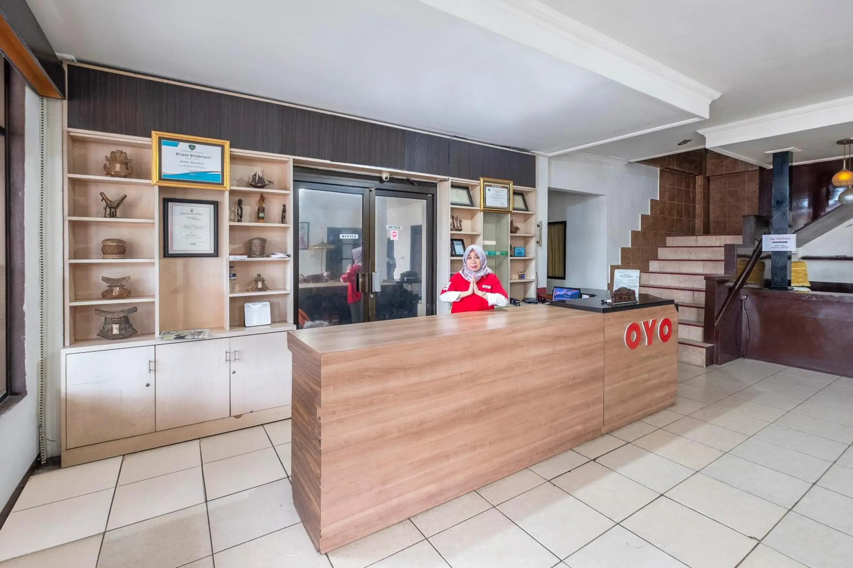 Lobby or reception in Hotel O Transit 2 Lobby or reception in Hotel O Transit 2