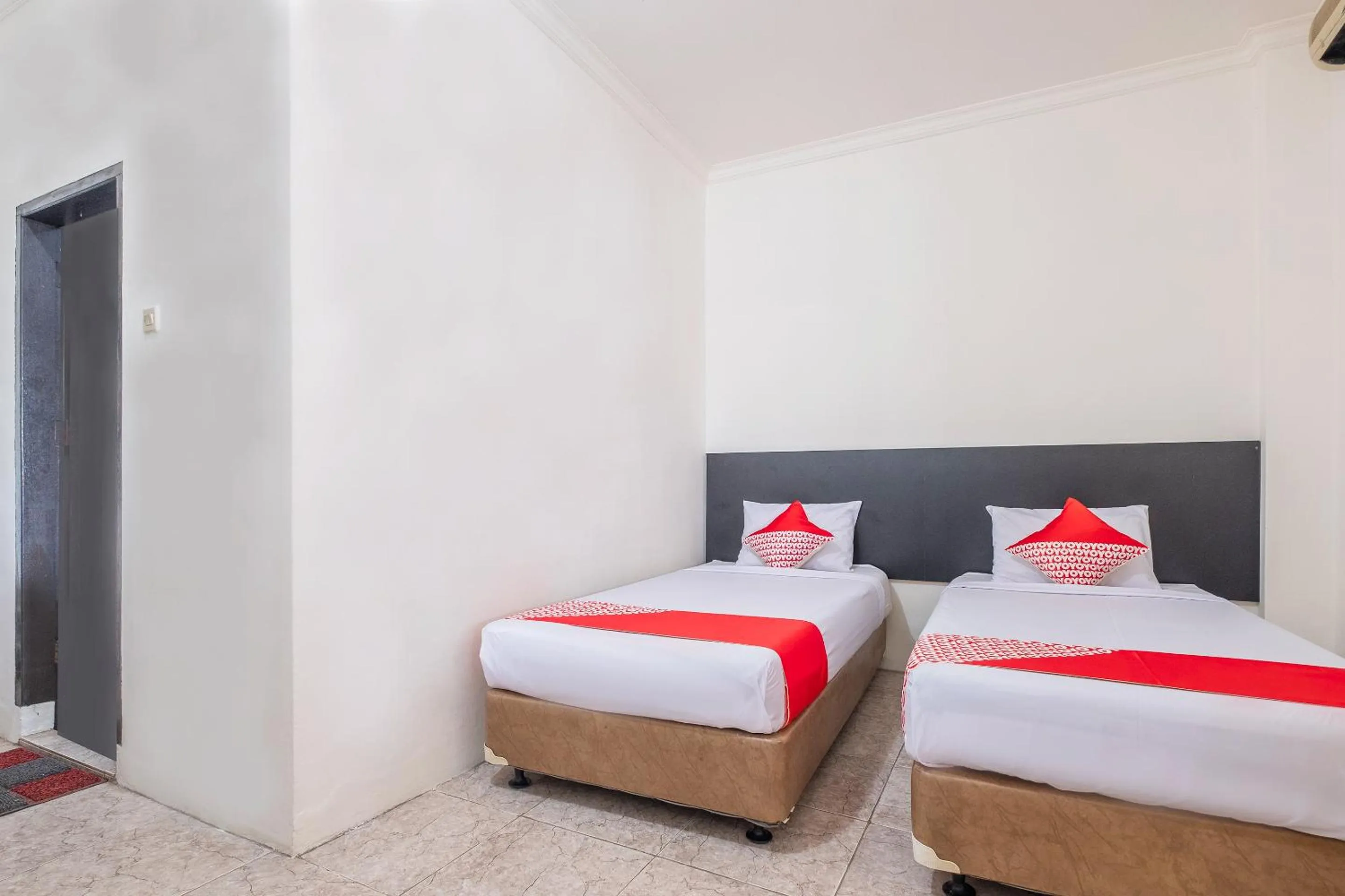 Bedroom, Bed in Hotel O Transit 2