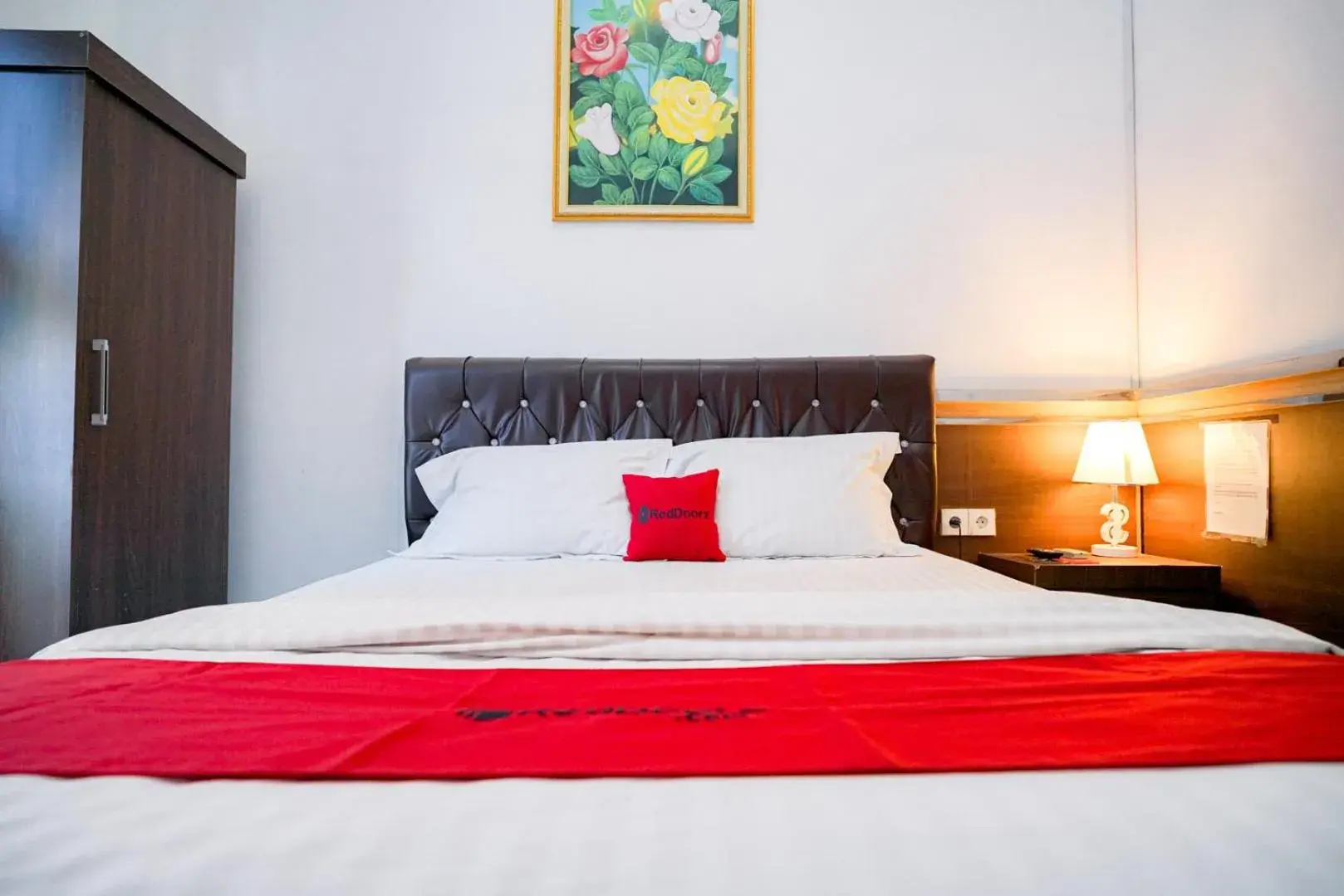 Photo of the whole room, Bed in RedDoorz Syariah near Unila Lampung Photo of the whole room, Bed in RedDoorz Syariah near Unila Lampung