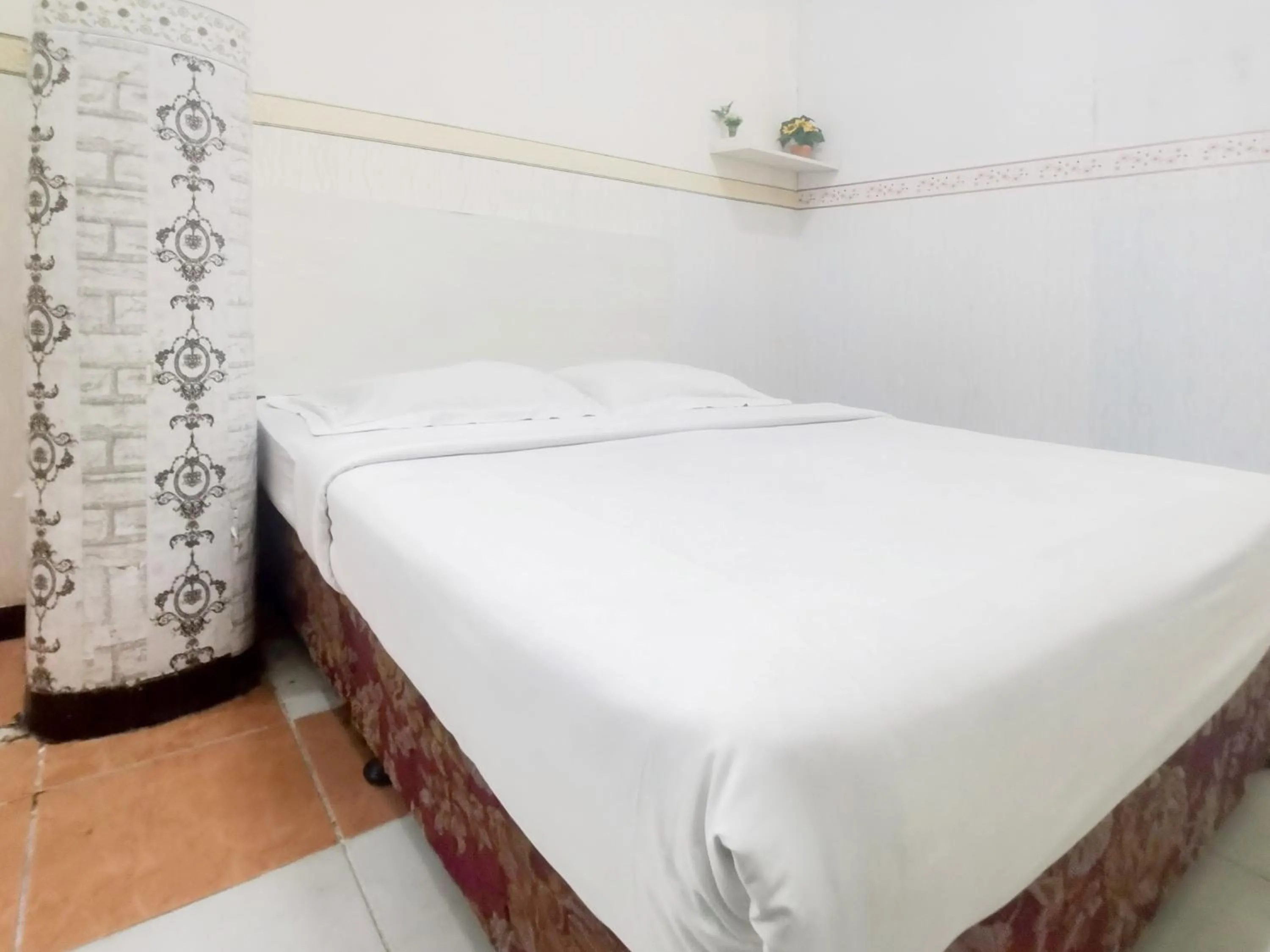 Bedroom, Bed in Kartini Residence RedPartner