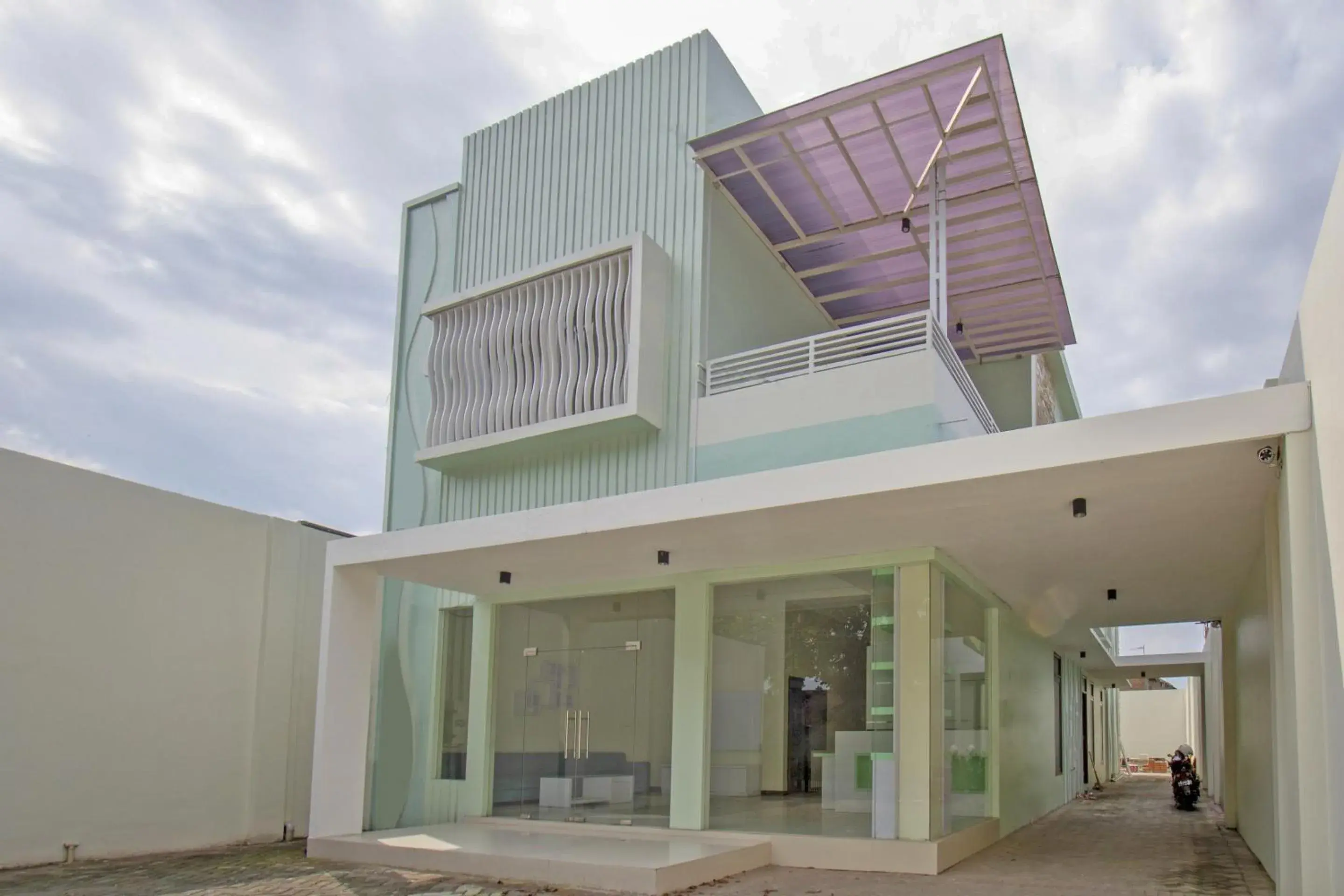 Facade/entrance in Hotel O Irma's Residence Facade/entrance in Hotel O Irma's Residence