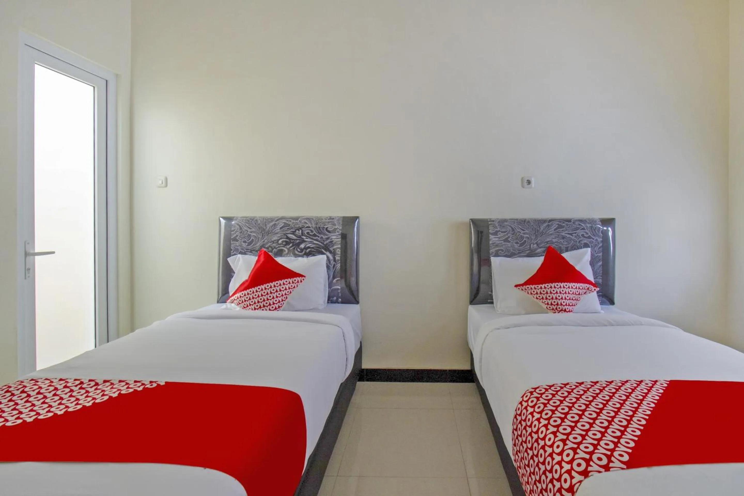 Bedroom, Bed in Hotel O Irma's Residence