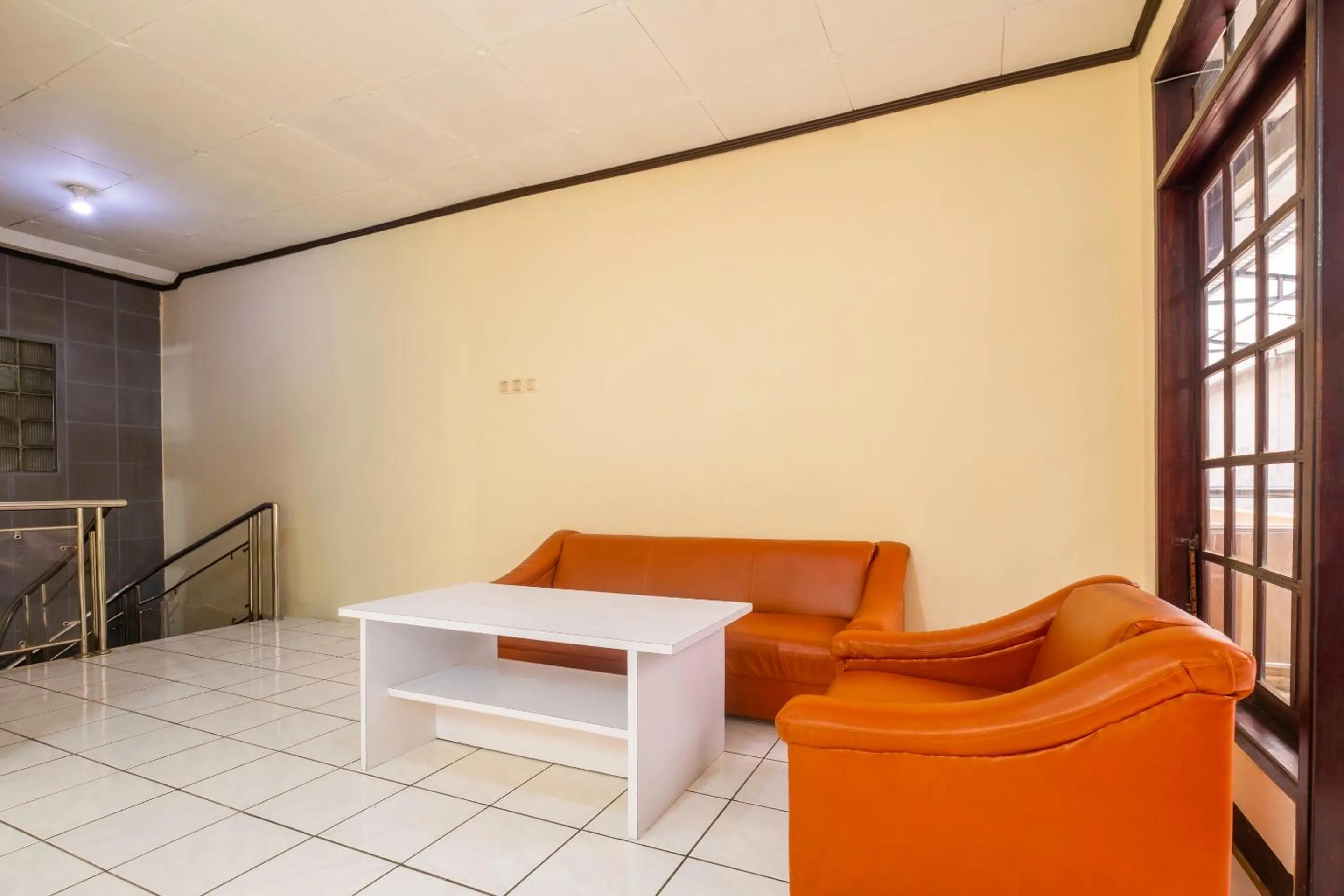 Lobby or reception in Super OYO 2672 Bee M Syariah