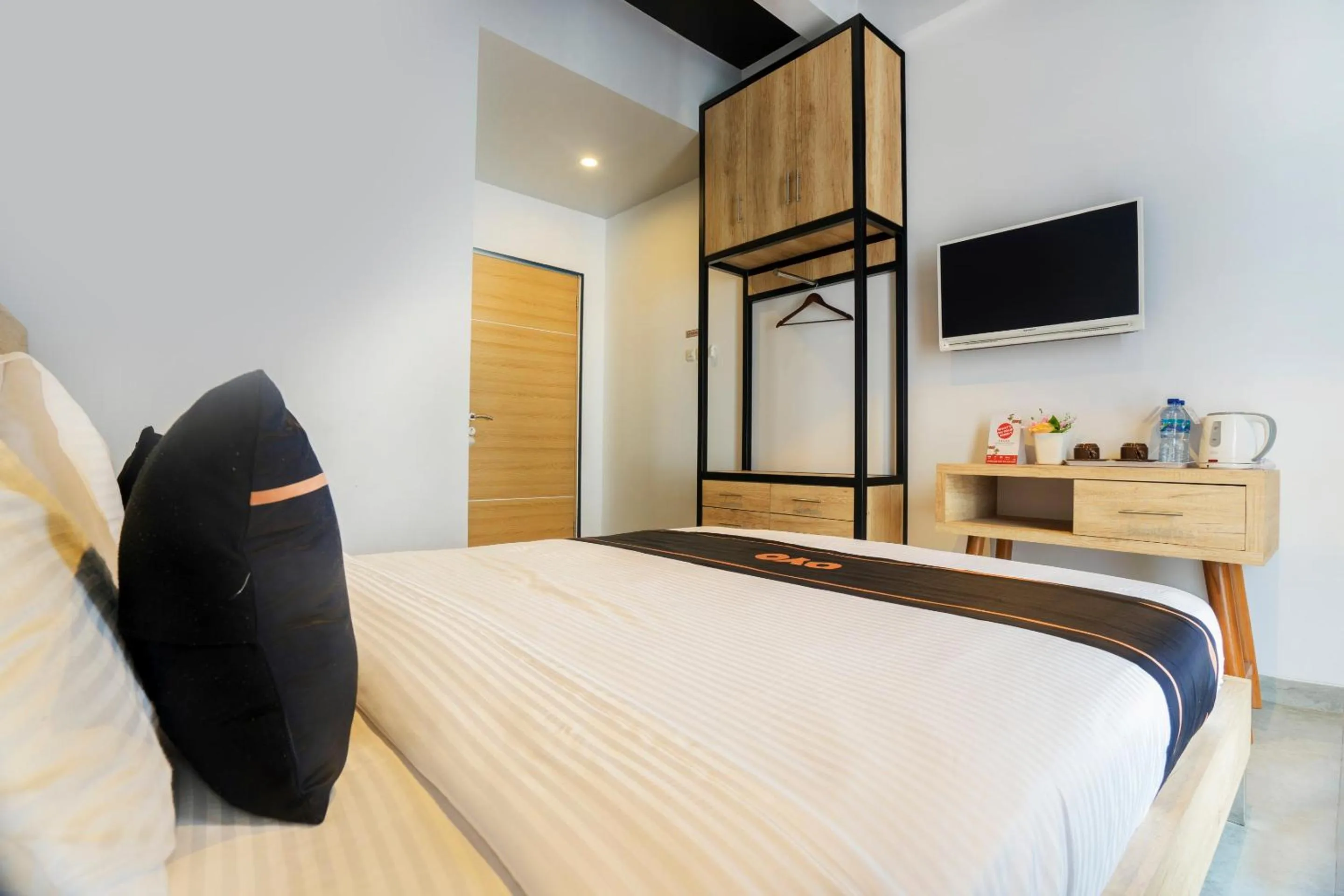 Bedroom, Bed in Collection O 2627 Ratamya Co-living