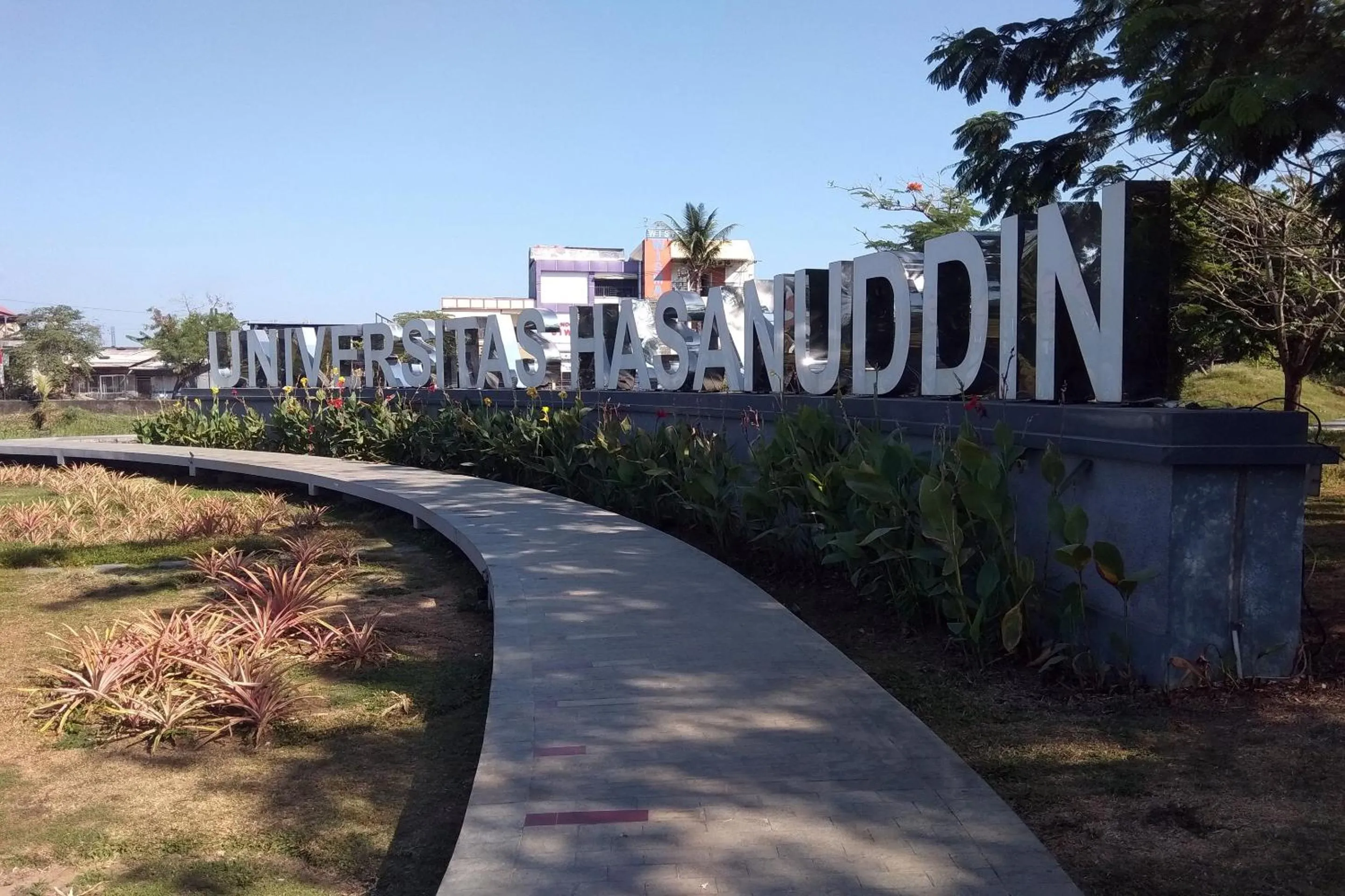 Garden in Super OYO 2756 Anata