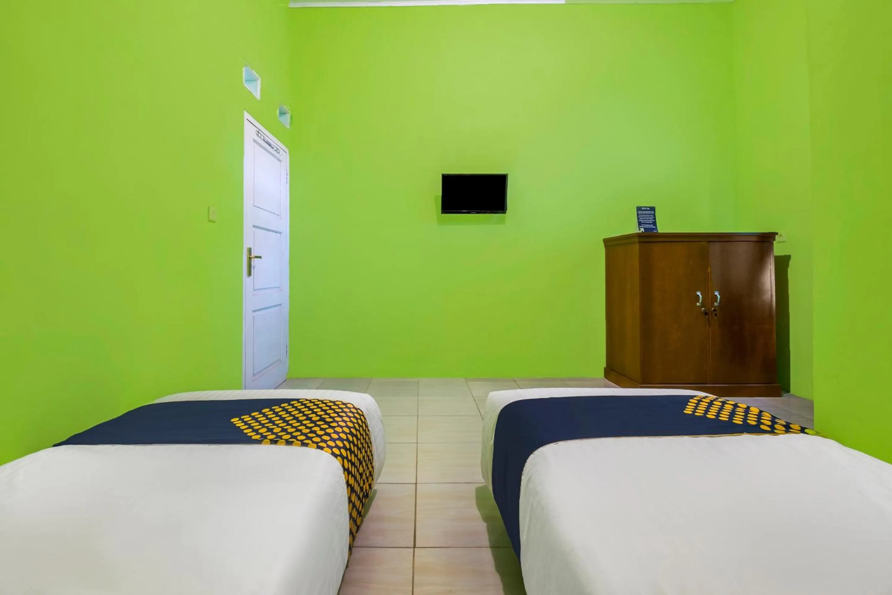 Bedroom in OYO 2859 Fatan Costel Syariah