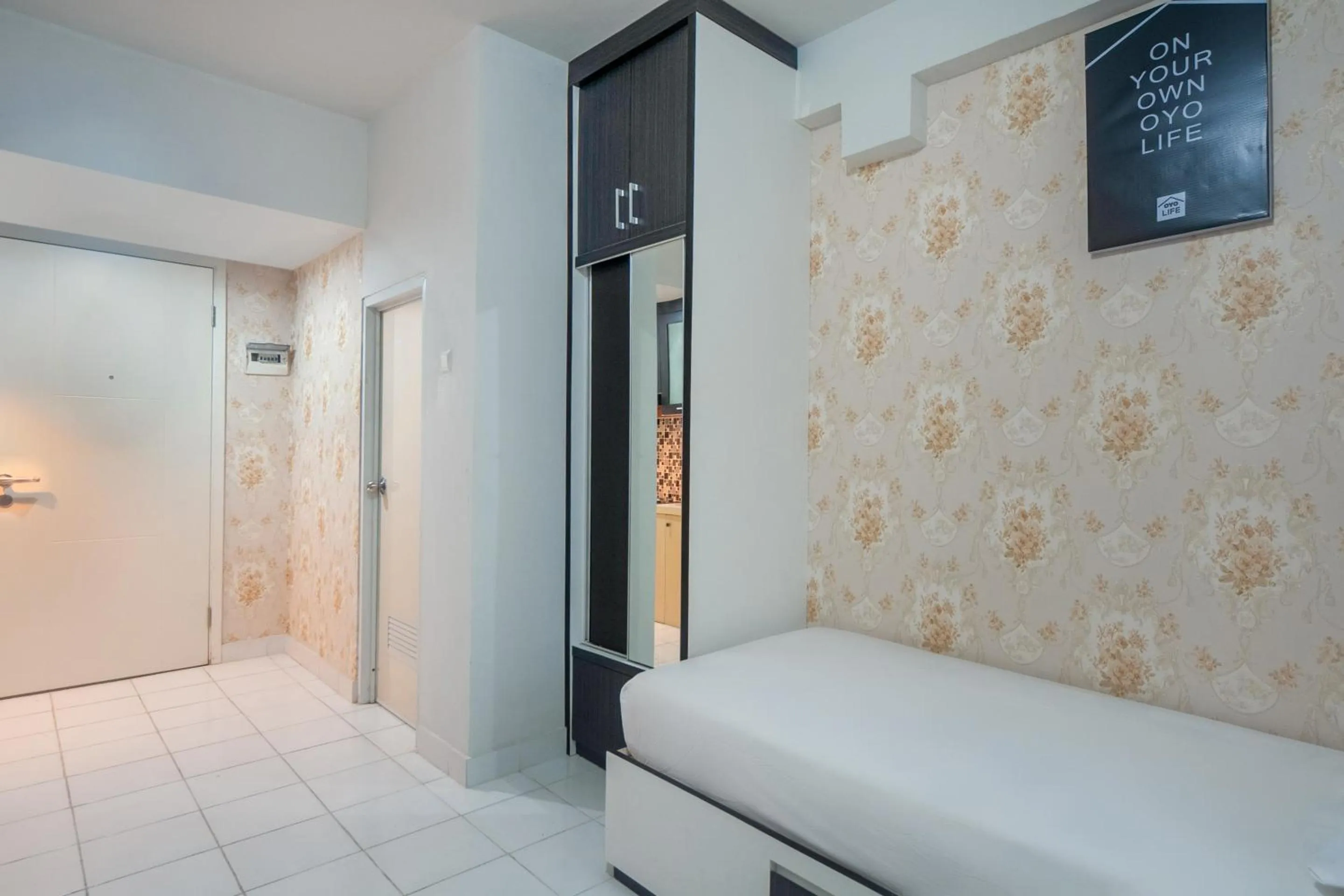 Bedroom, Bed in OYO Life 2837 Apartment Dramaga Tower