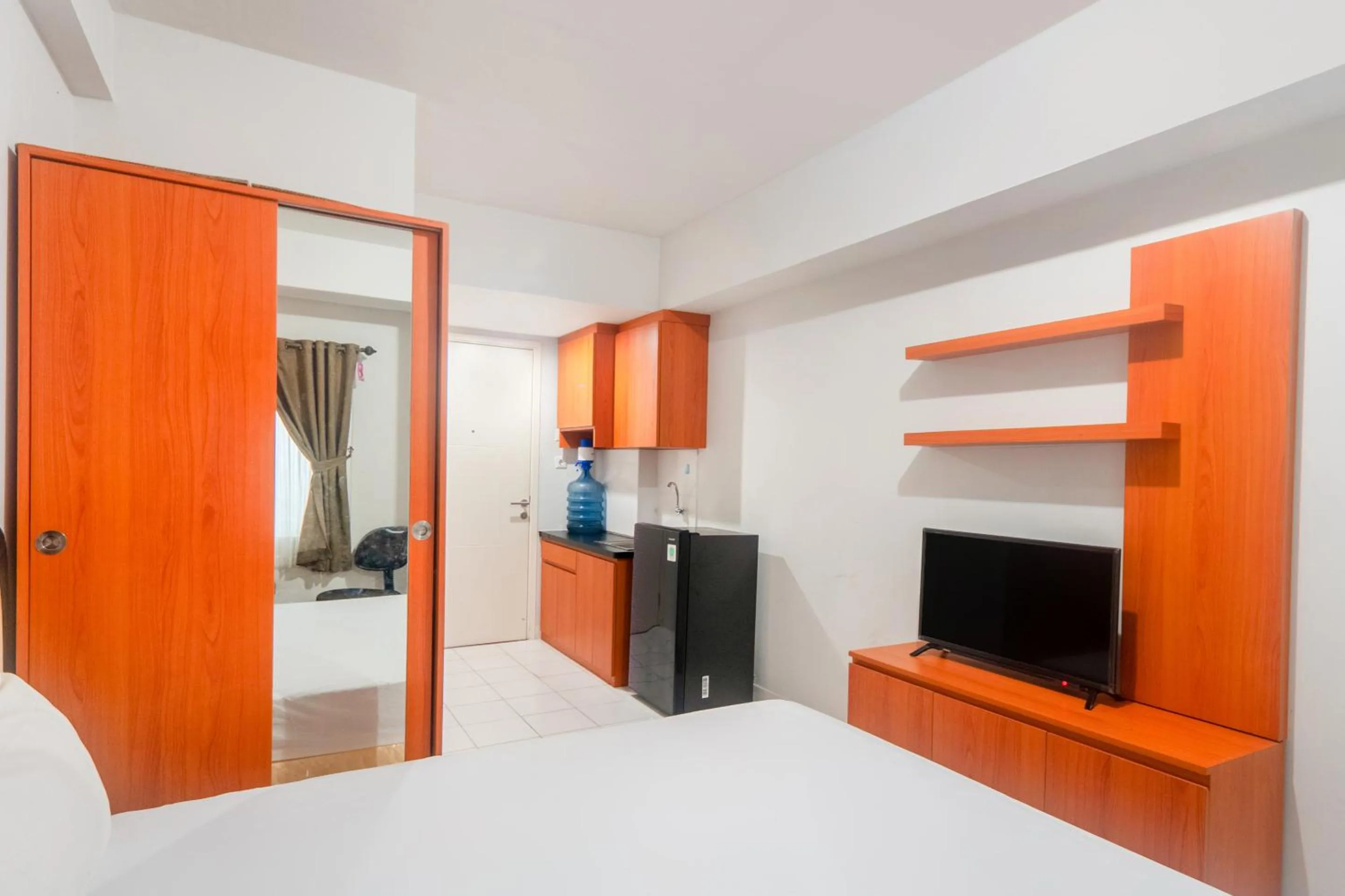 Bedroom, Bed in OYO Life 2837 Apartment Dramaga Tower