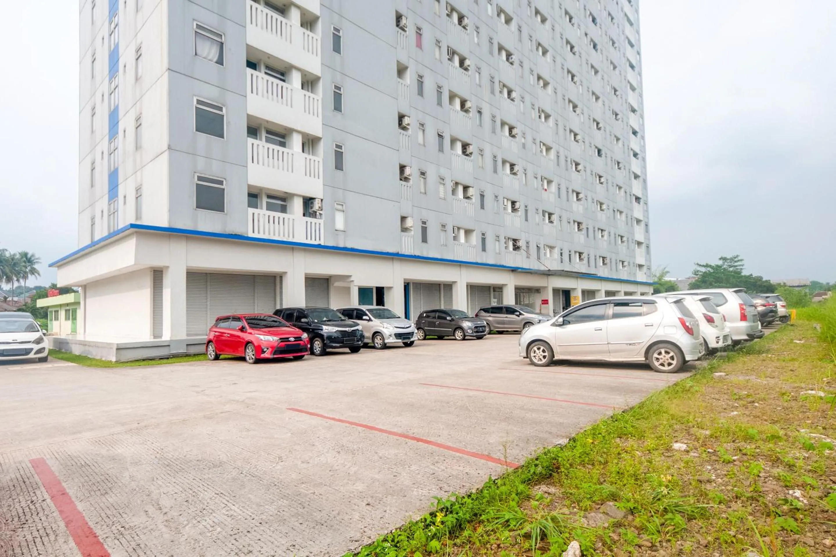 Facade/entrance in OYO Life 2837 Apartment Dramaga Tower
