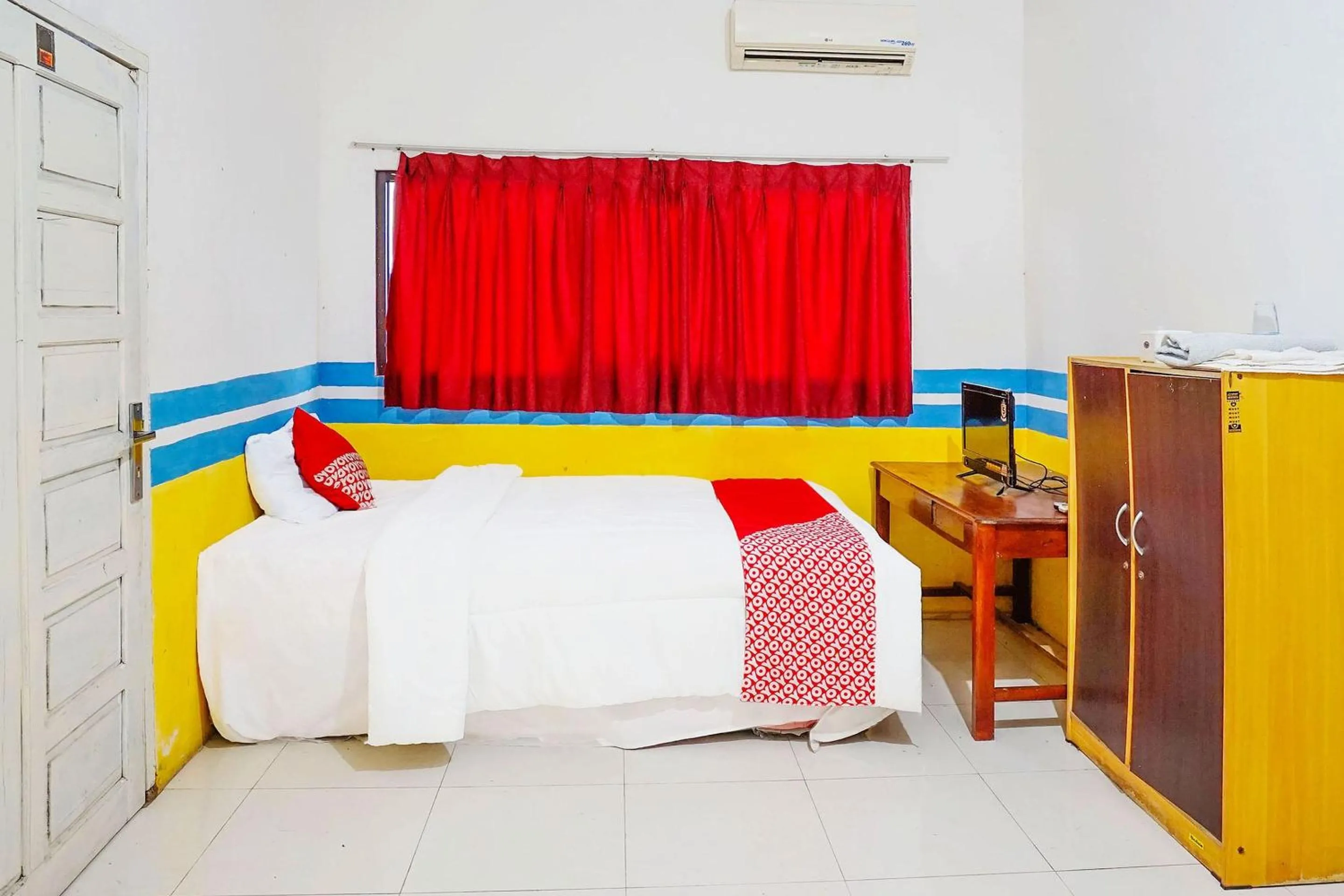 Bedroom, Bed in OYO Life 2820 Hotel Perdana Syariah