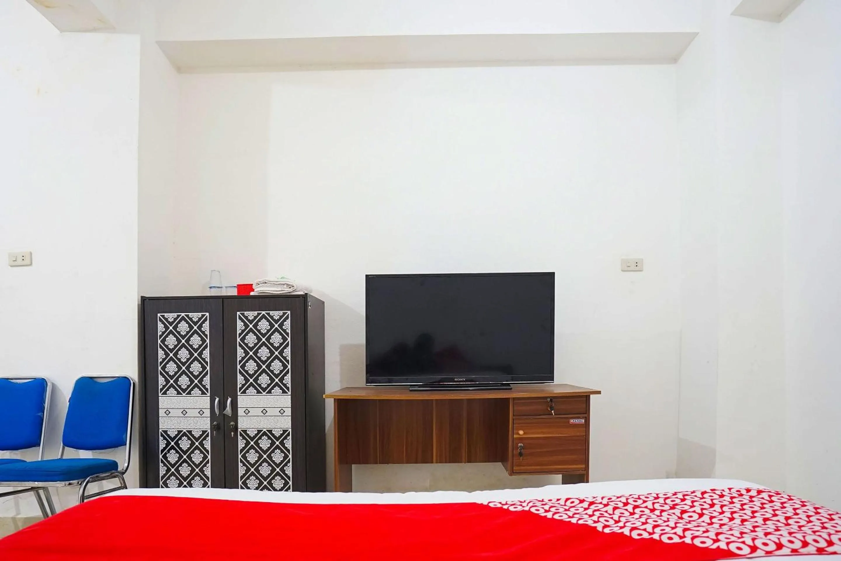 Bedroom in OYO Life 2820 Hotel Perdana Syariah