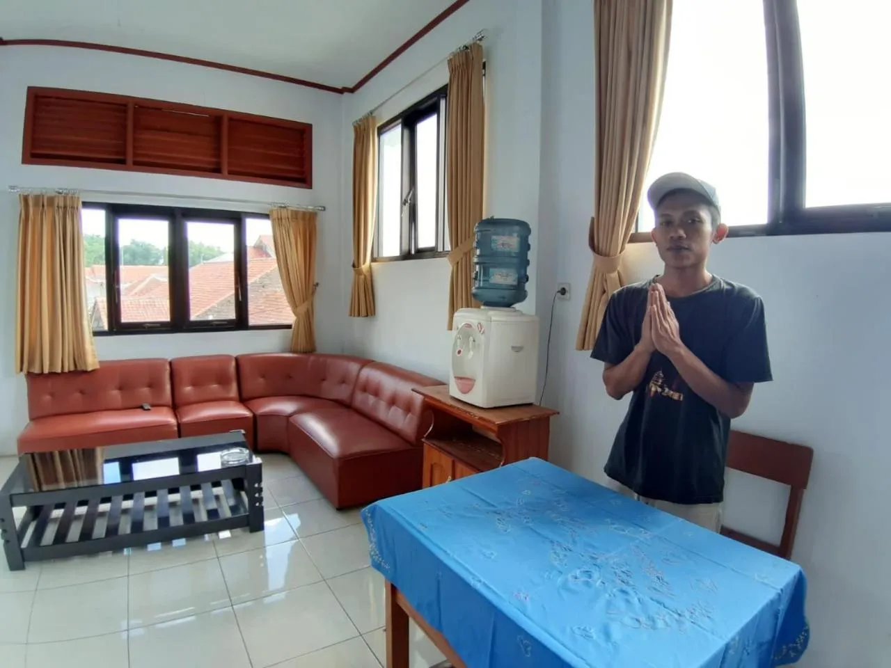 Lobby or reception in OYO Life 2884 Wisma Jatnika Syariah