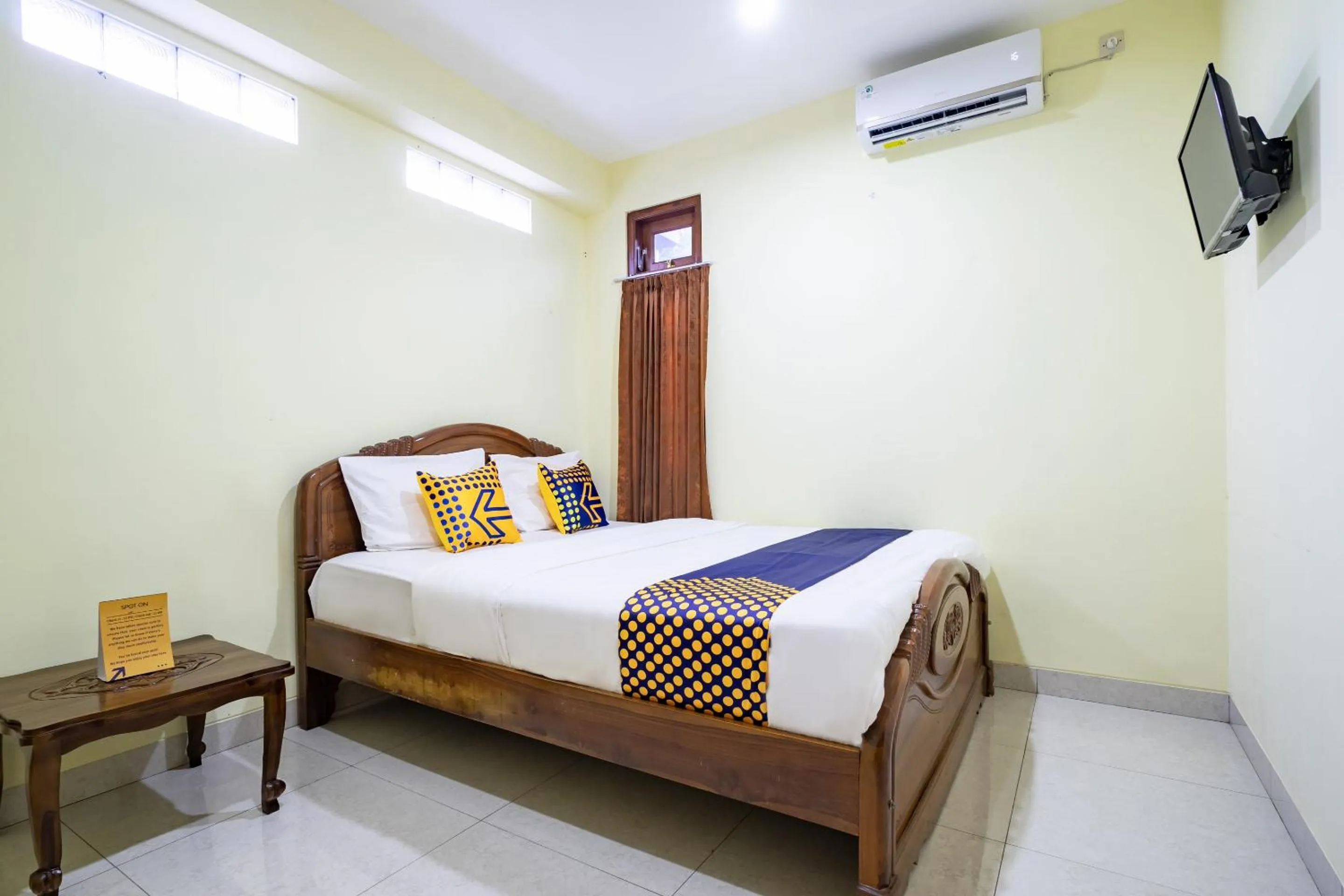 Bedroom, Bed in Hotel O Nabila Homestay