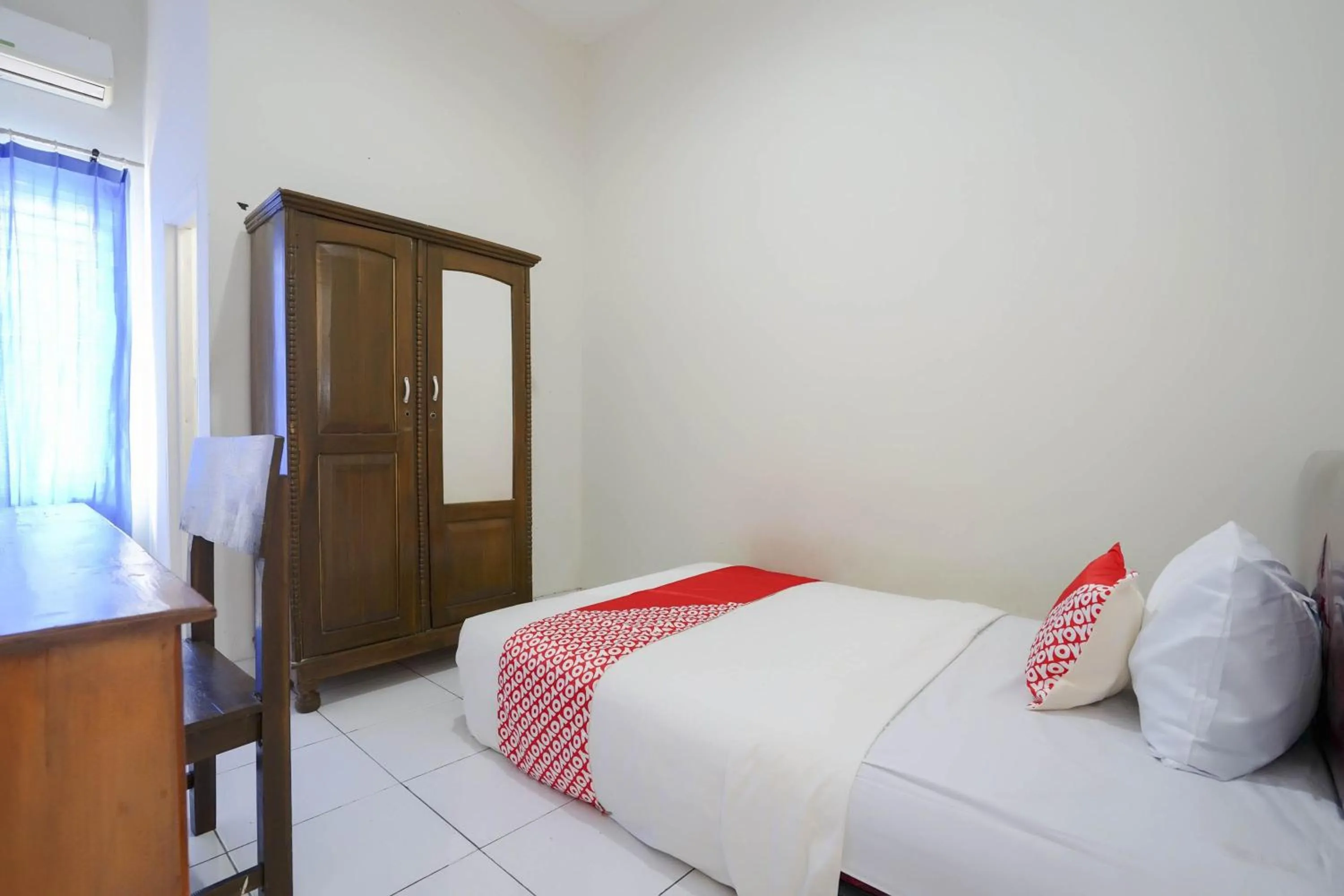 Bedroom, Bed in OYO Life 2874 Berlian Residence