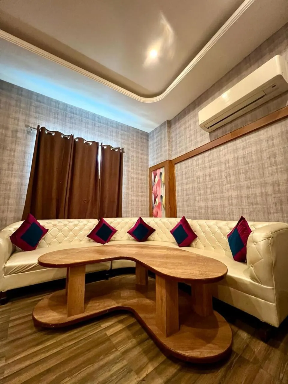 Seating area in Hotel Gopinath The Grand