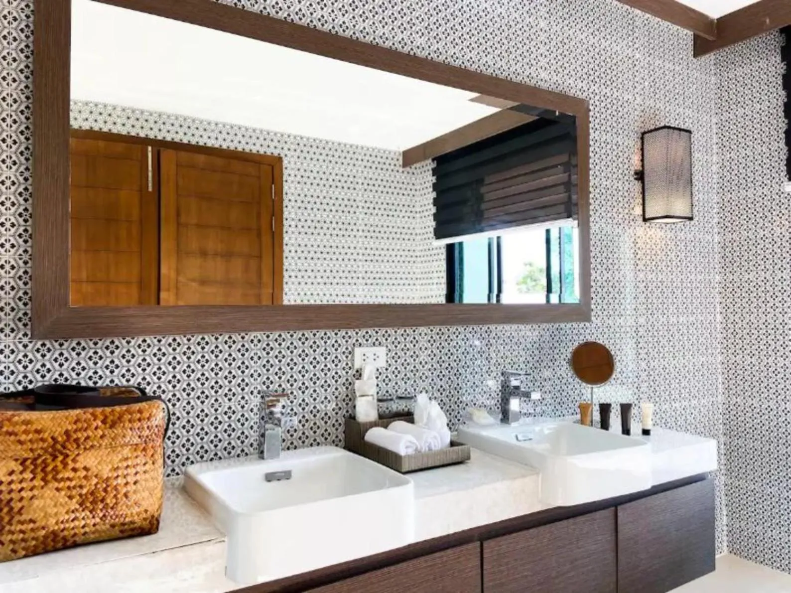 Bathroom in Silla Villa Kata Beach