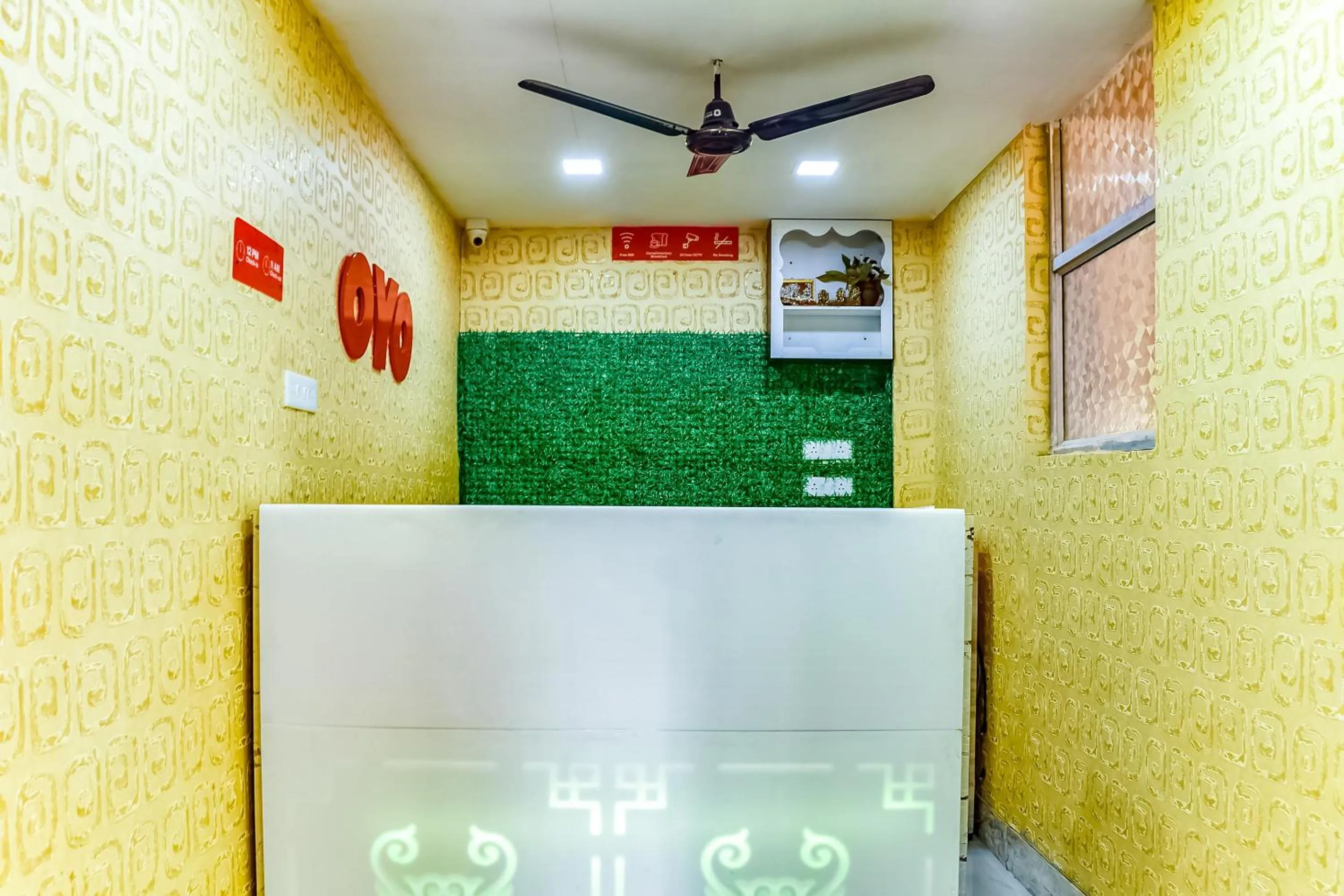 Lobby or reception in Hotel O S&h Residency Bahadalpur Railway Station