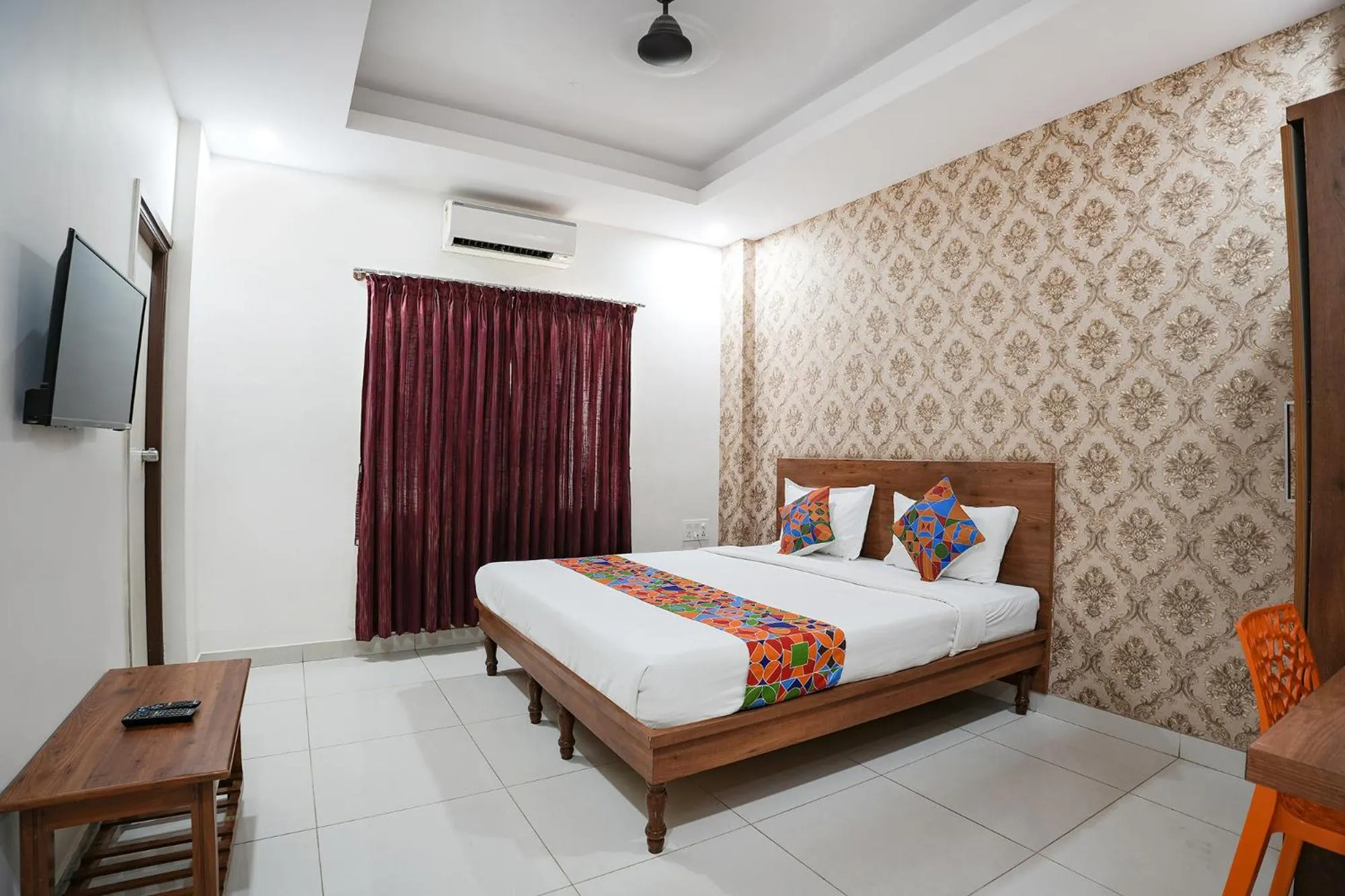 Bed in FabHotel Champion Grand - Nr Fortis Hospital, Nagarbhavi