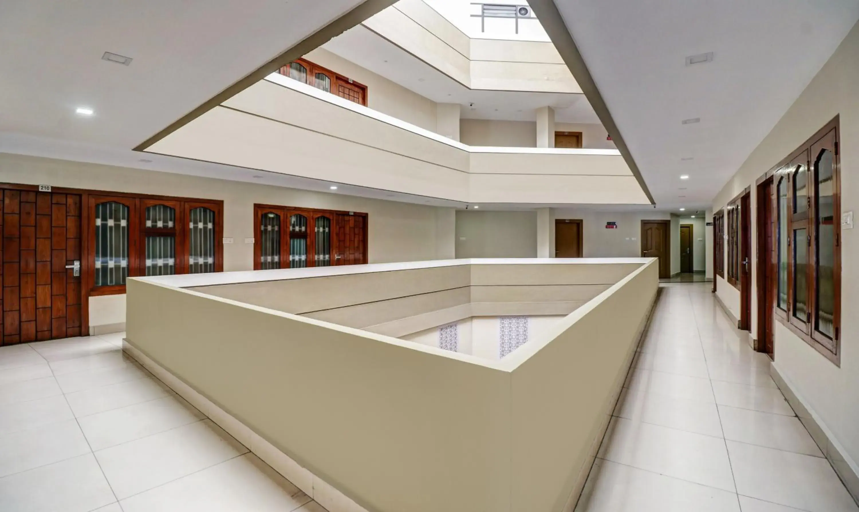 Lobby or reception in Treebo Darwesh Residency - 500m from Railway Station Lobby or reception in Treebo Darwesh Residency - 500m from Railway Station