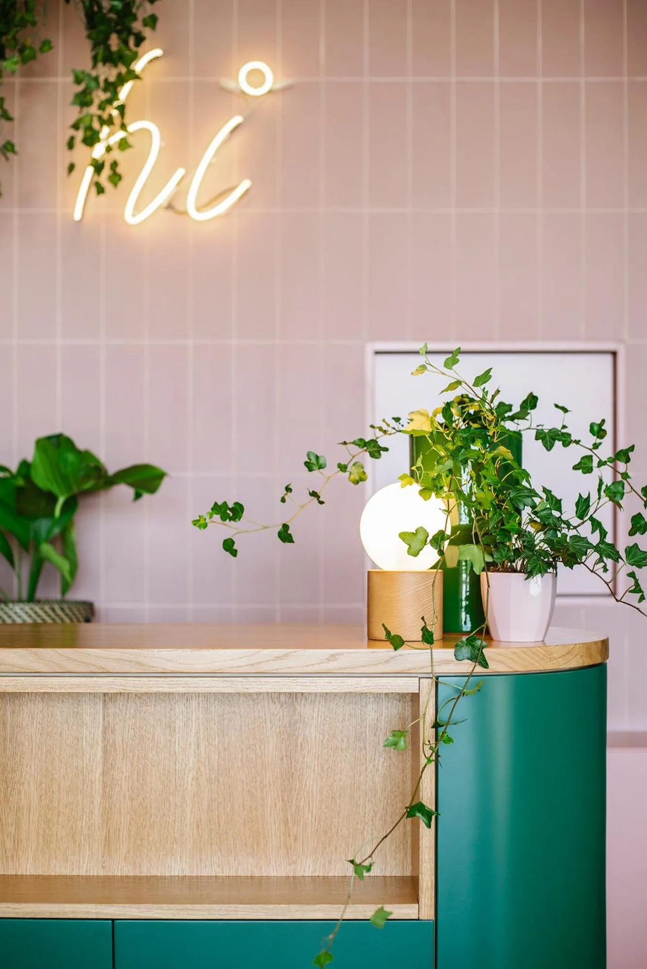 Property logo or sign in Hi Hotel Gdansk Airport