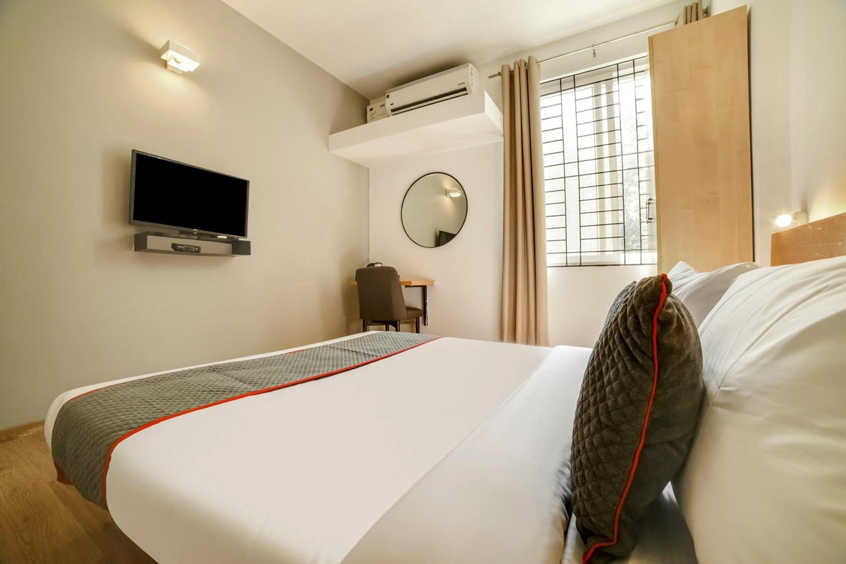 Bedroom, Bed in Townhouse Sarvar Hospitality Near Ascendas Park Square Mall