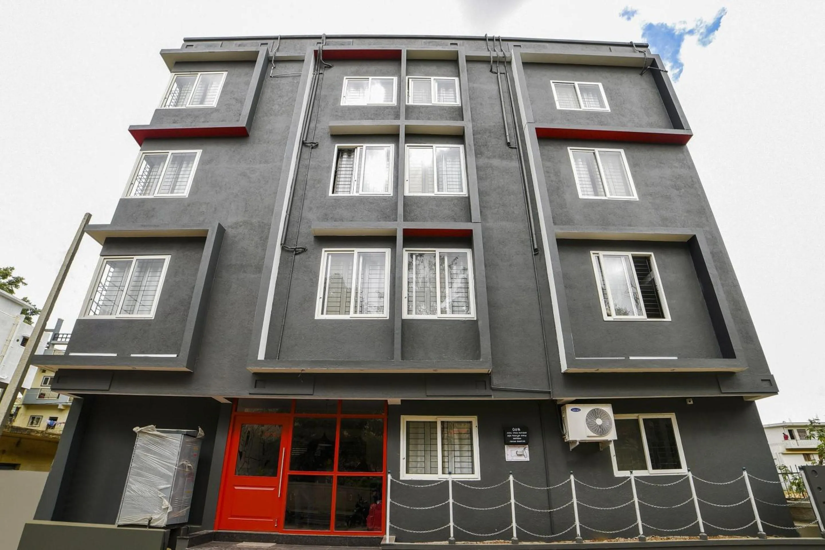 Facade/entrance in Townhouse Sarvar Hospitality Near Ascendas Park Square Mall