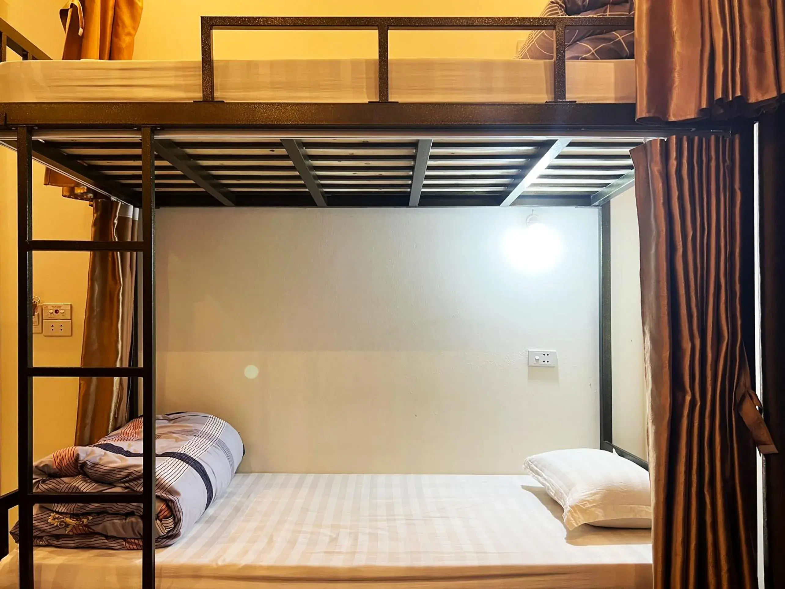 Bunk Bed in Male Dormitory Room in Ha Giang Ali Hostel Bunk Bed in Male Dormitory Room in Ha Giang Ali Hostel