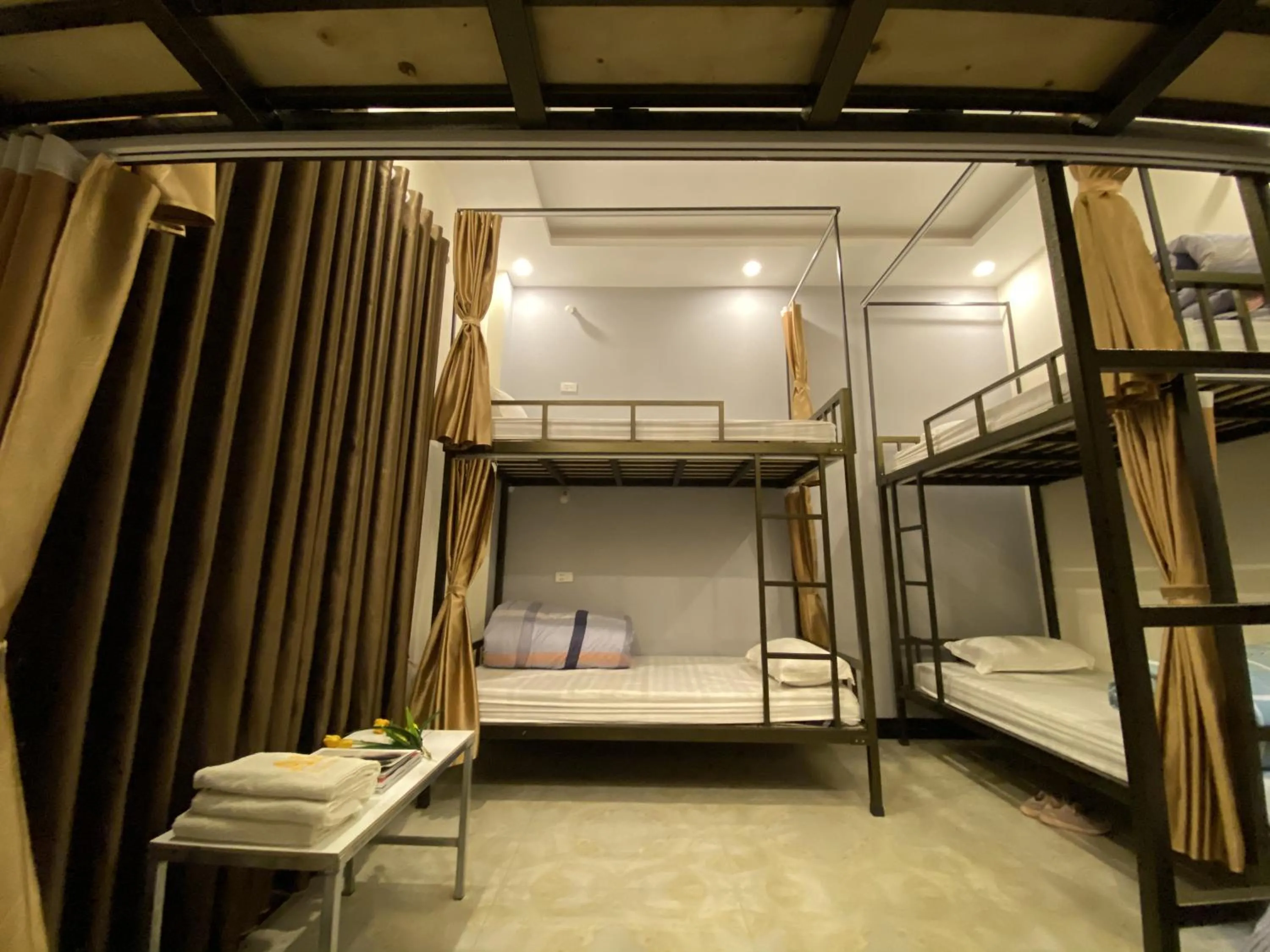 Billiard, Bed in Ha Giang Ali Hostel