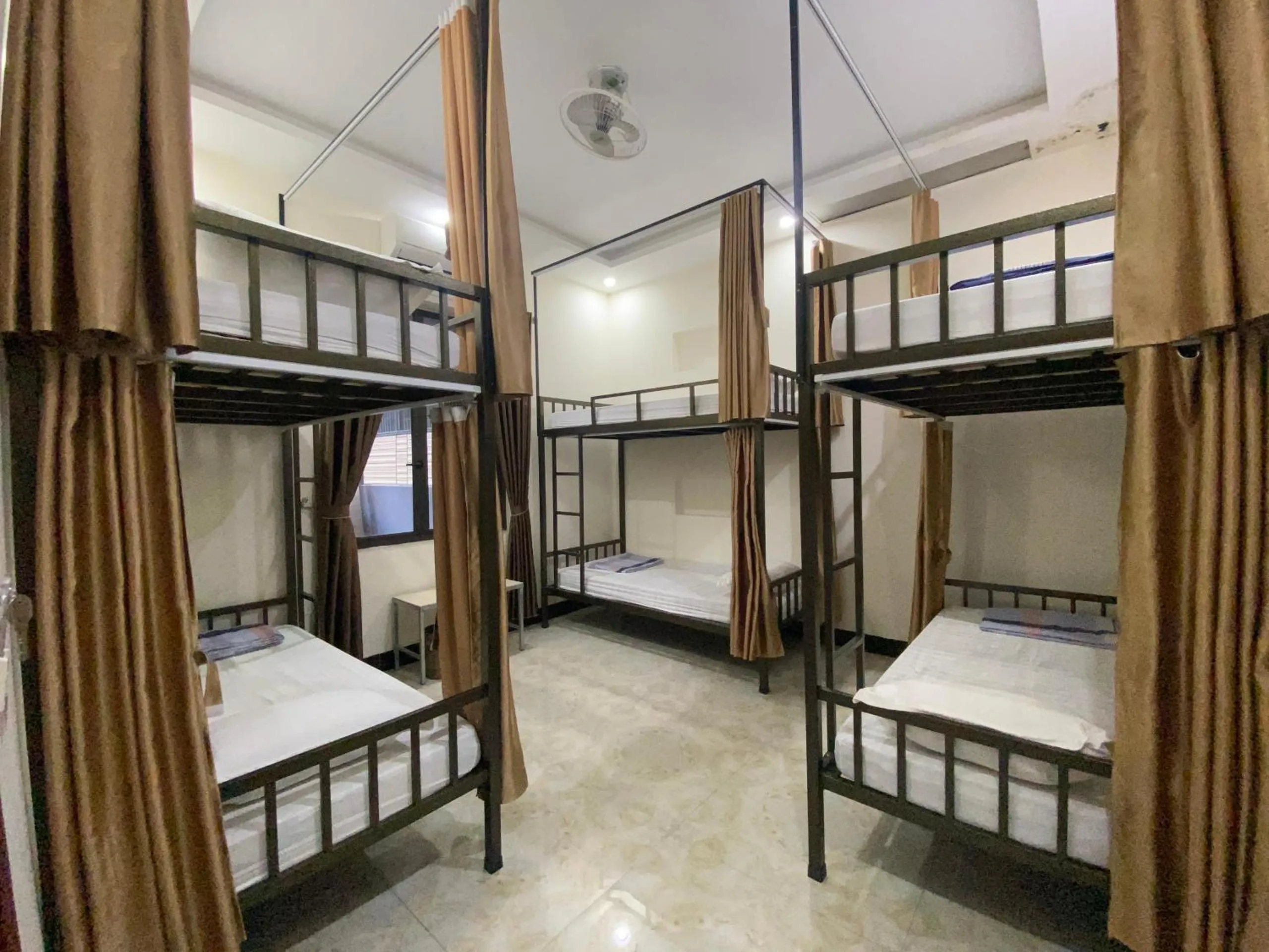 Photo of the whole room, Bed in Ha Giang Ali Hostel