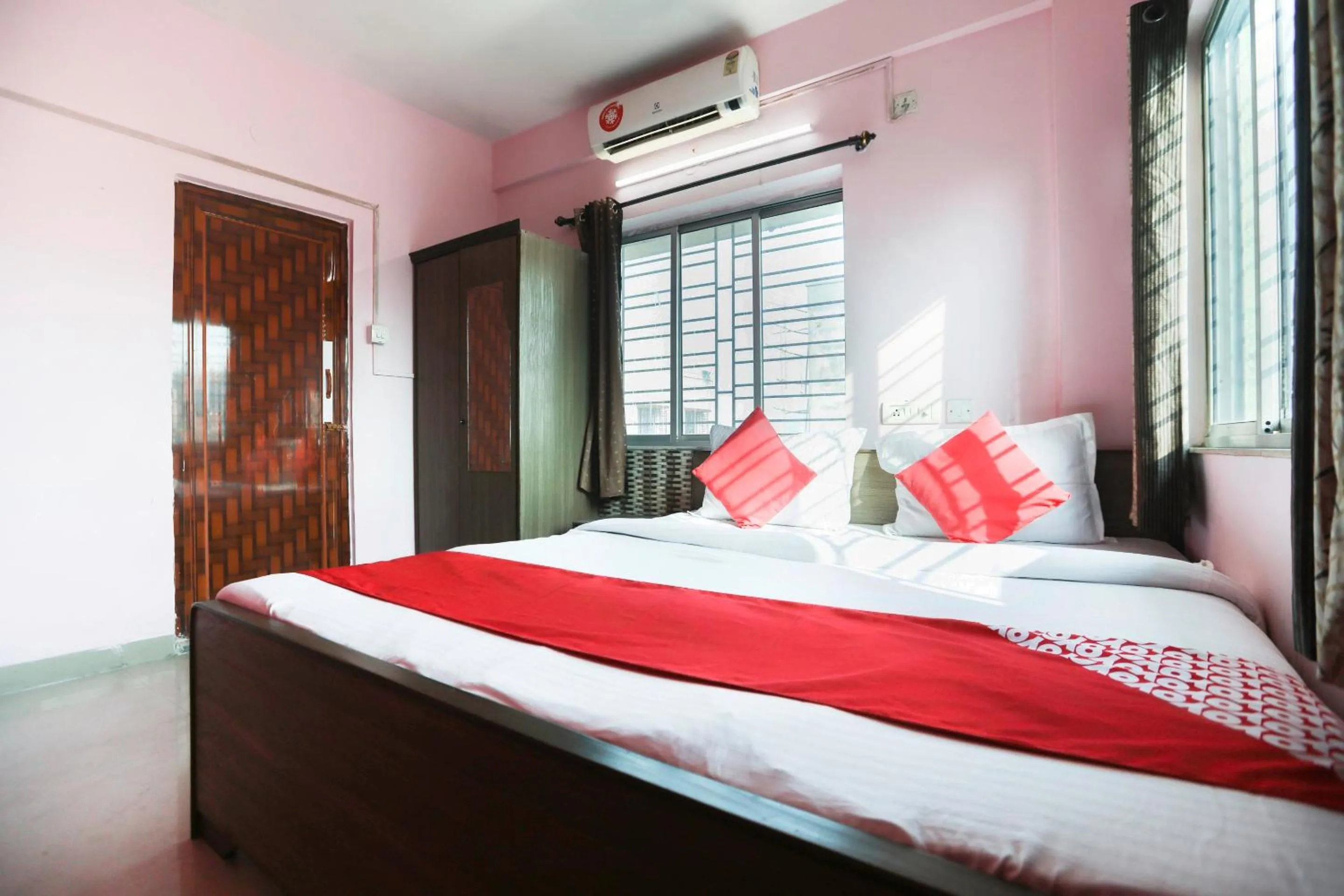 Bedroom, Bed in Hotel O City Palace