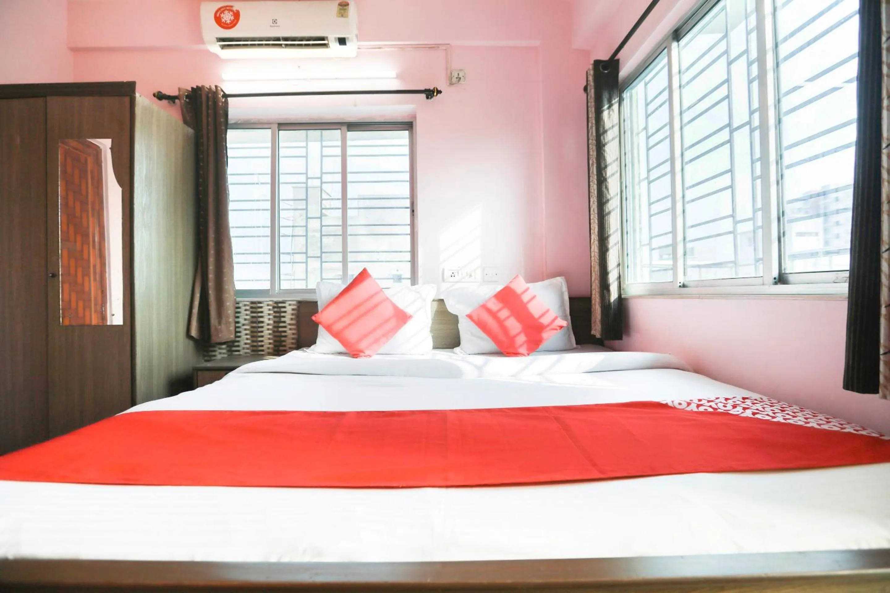 Bedroom, Bed in Hotel O City Palace