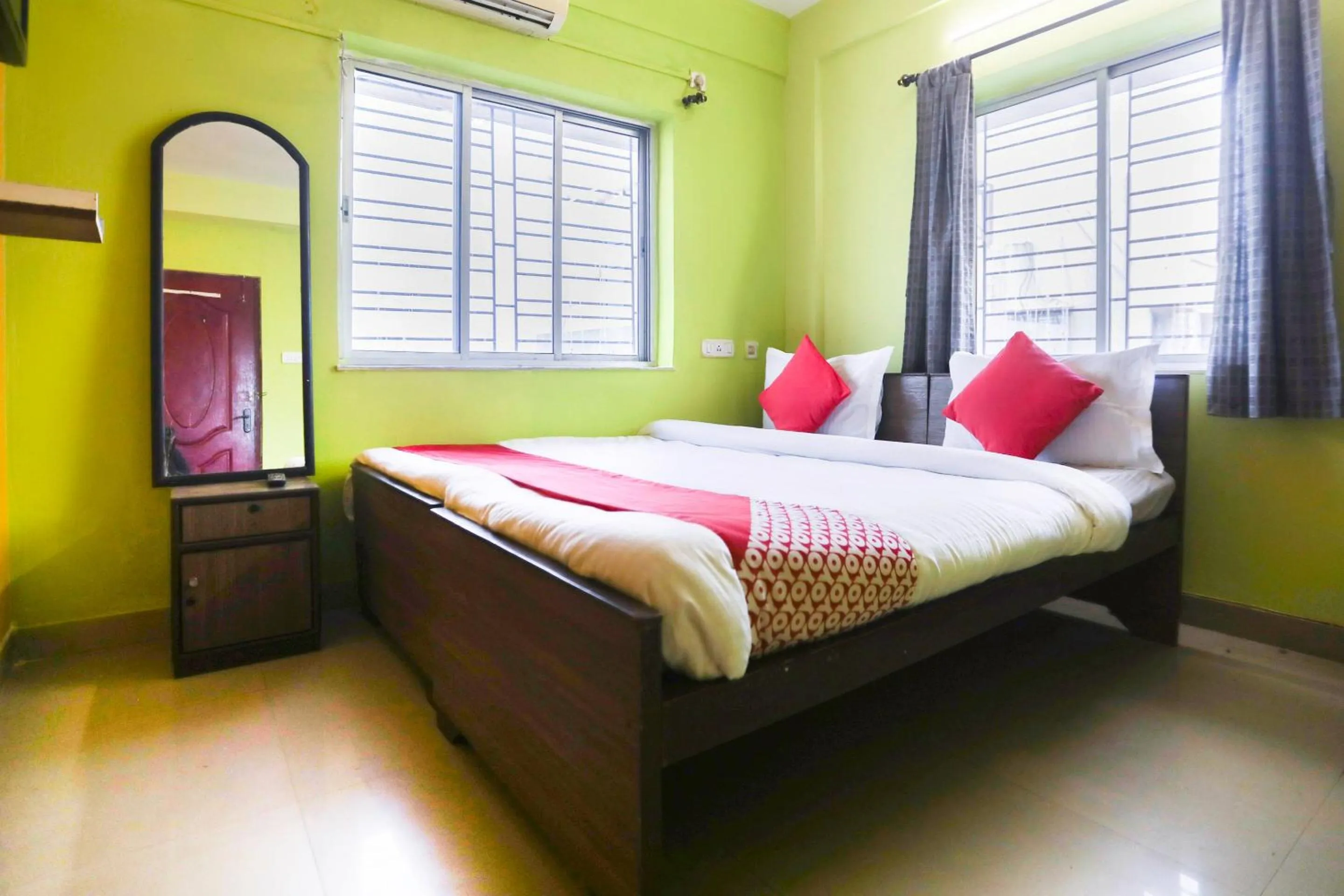 Lobby or reception, Bed in Hotel O City Palace