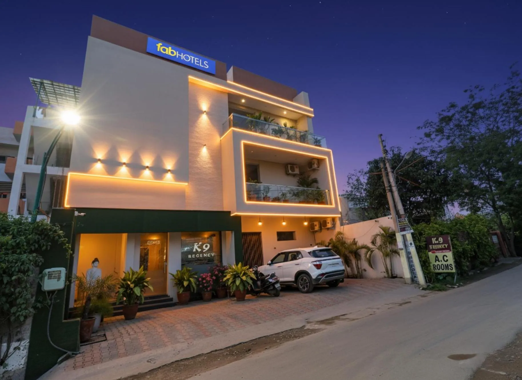 Property building in FabHotel K9