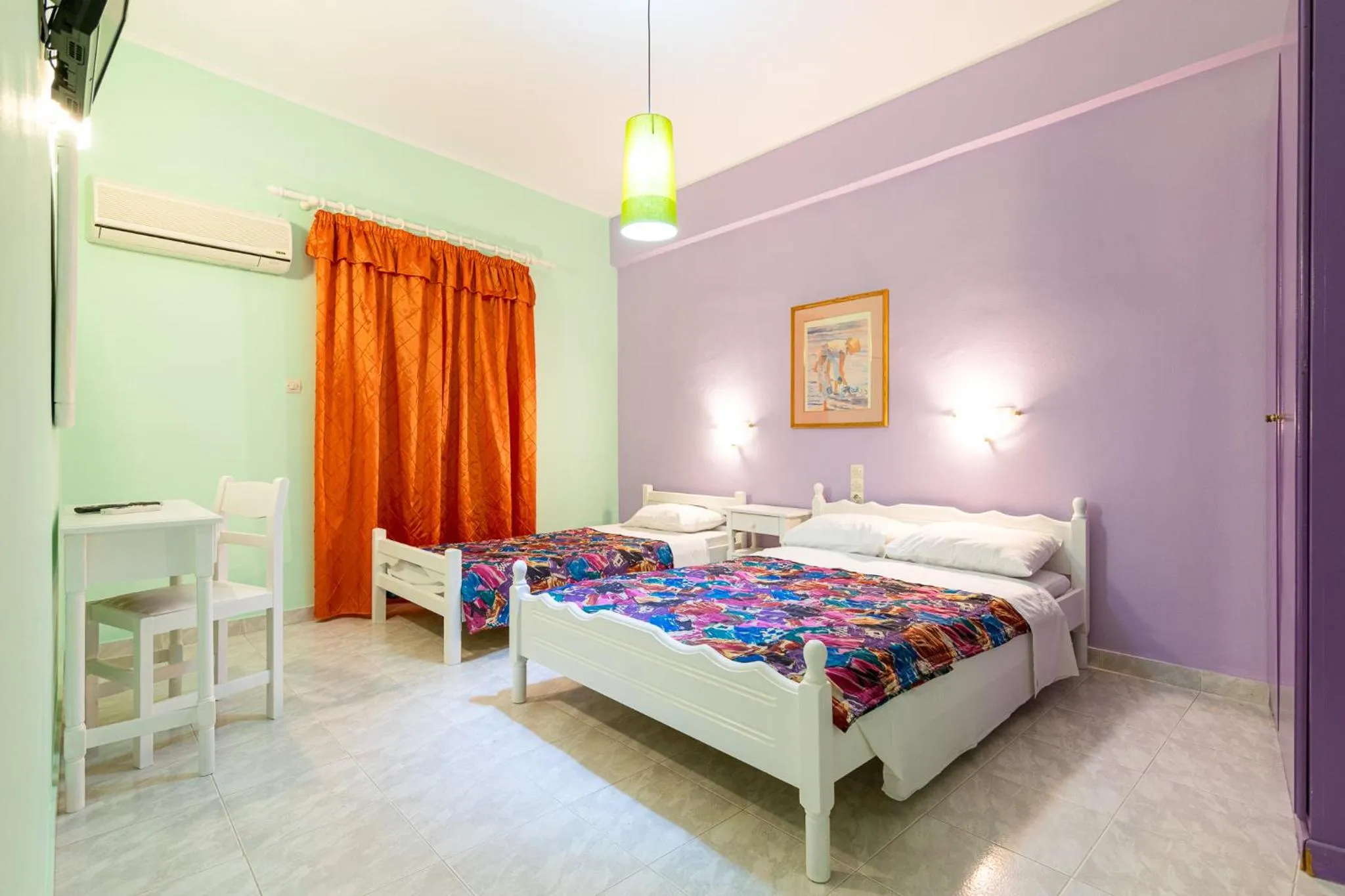 Bed in Ni-Mar Studios & Apartments