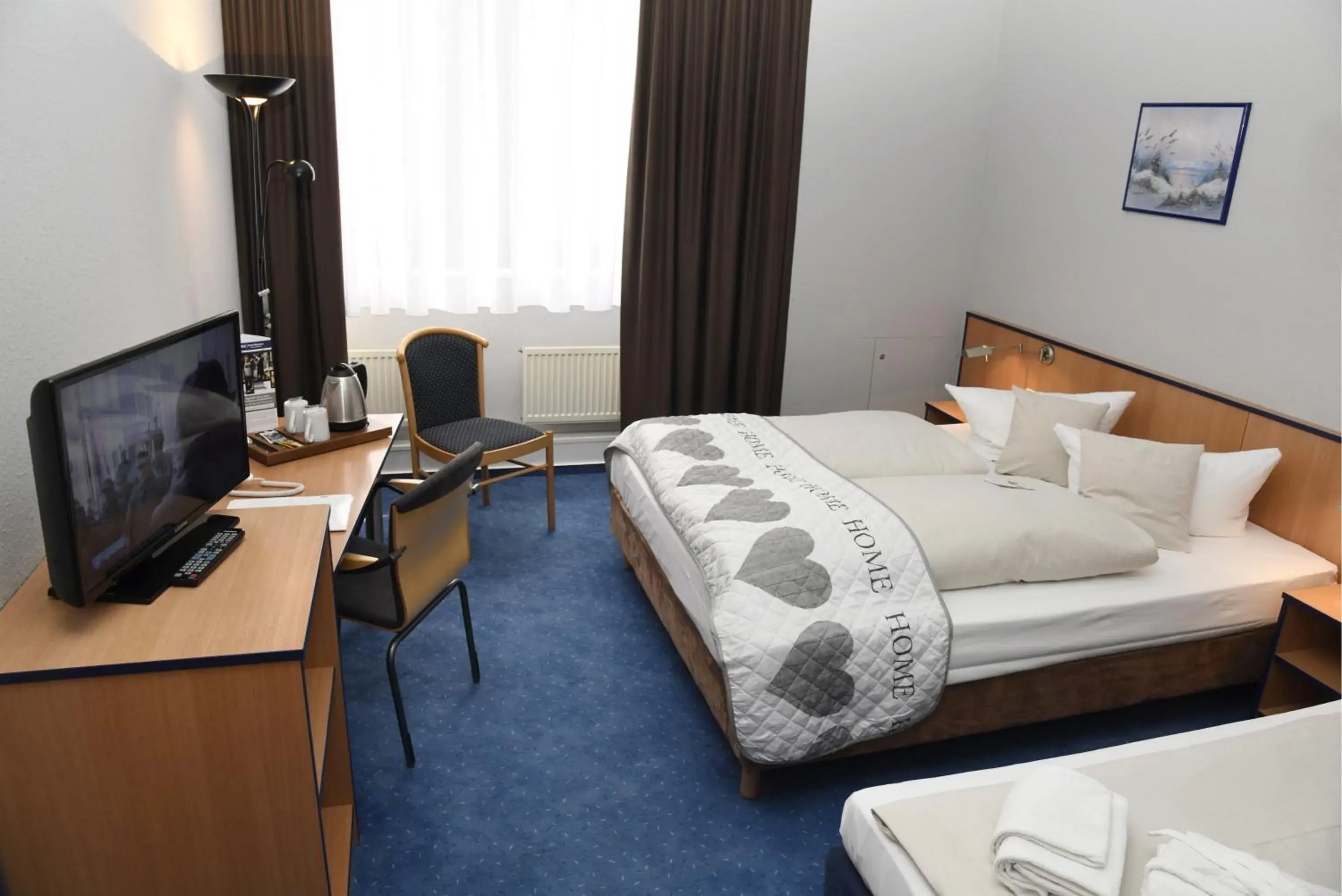 Photo of the whole room, Bed in Best Western Comfort Business Hotel Düsseldorf-Neuss Photo of the whole room, Bed in Best Western Comfort Business Hotel Düsseldorf-Neuss