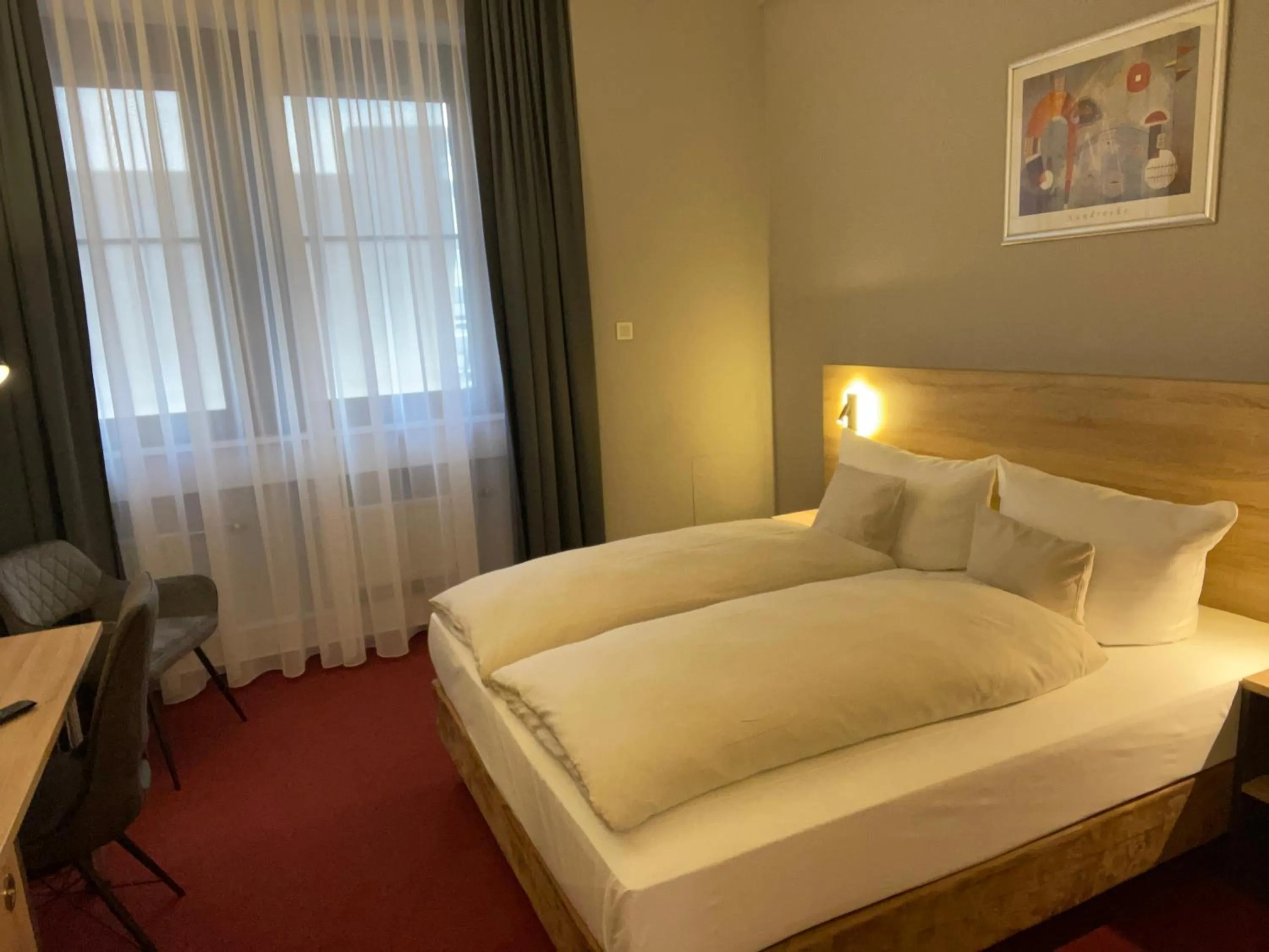 Photo of the whole room, Bed in Best Western Comfort Business Hotel Düsseldorf-Neuss