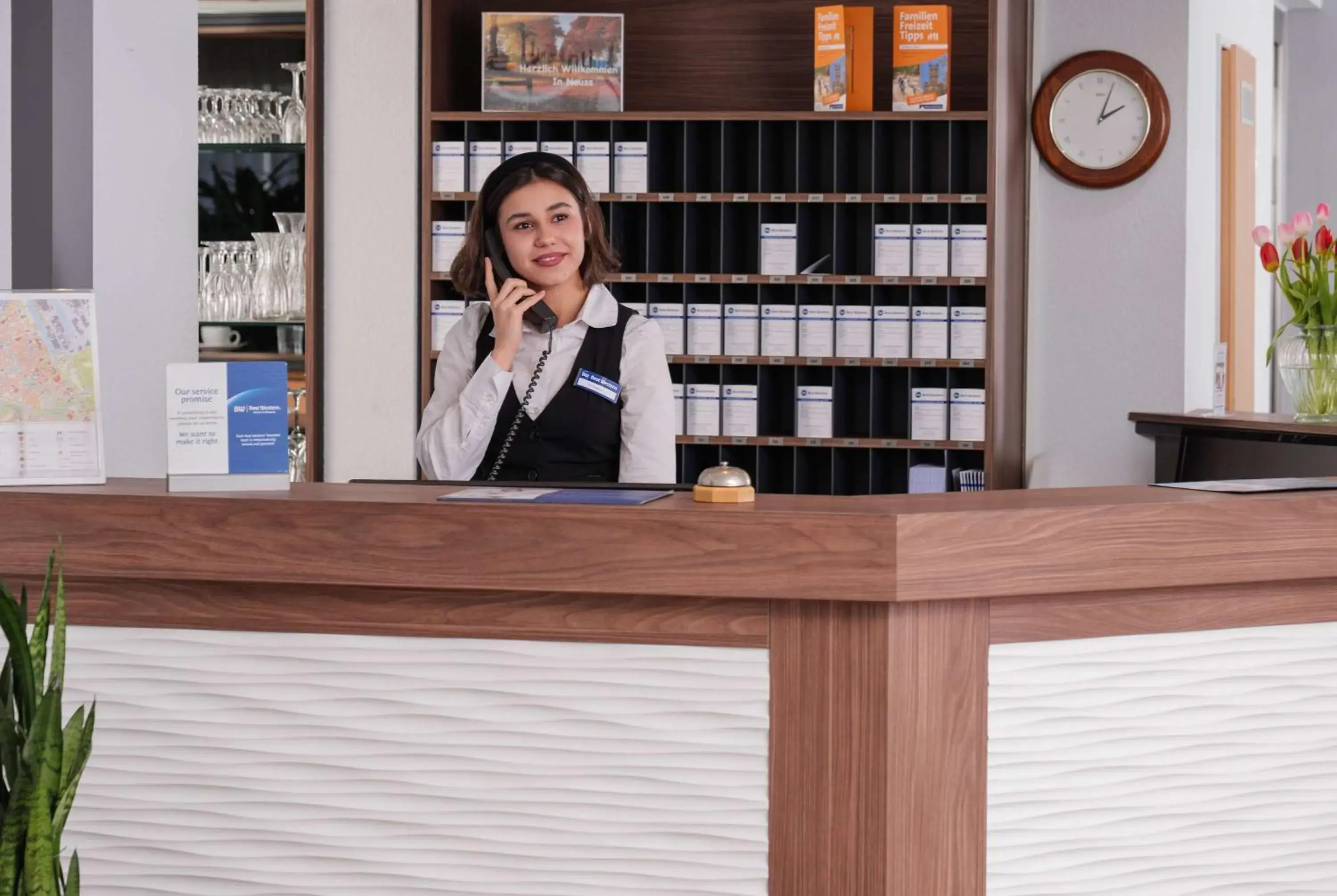 Lobby or reception in Best Western Comfort Business Hotel Düsseldorf-Neuss Lobby or reception in Best Western Comfort Business Hotel Düsseldorf-Neuss