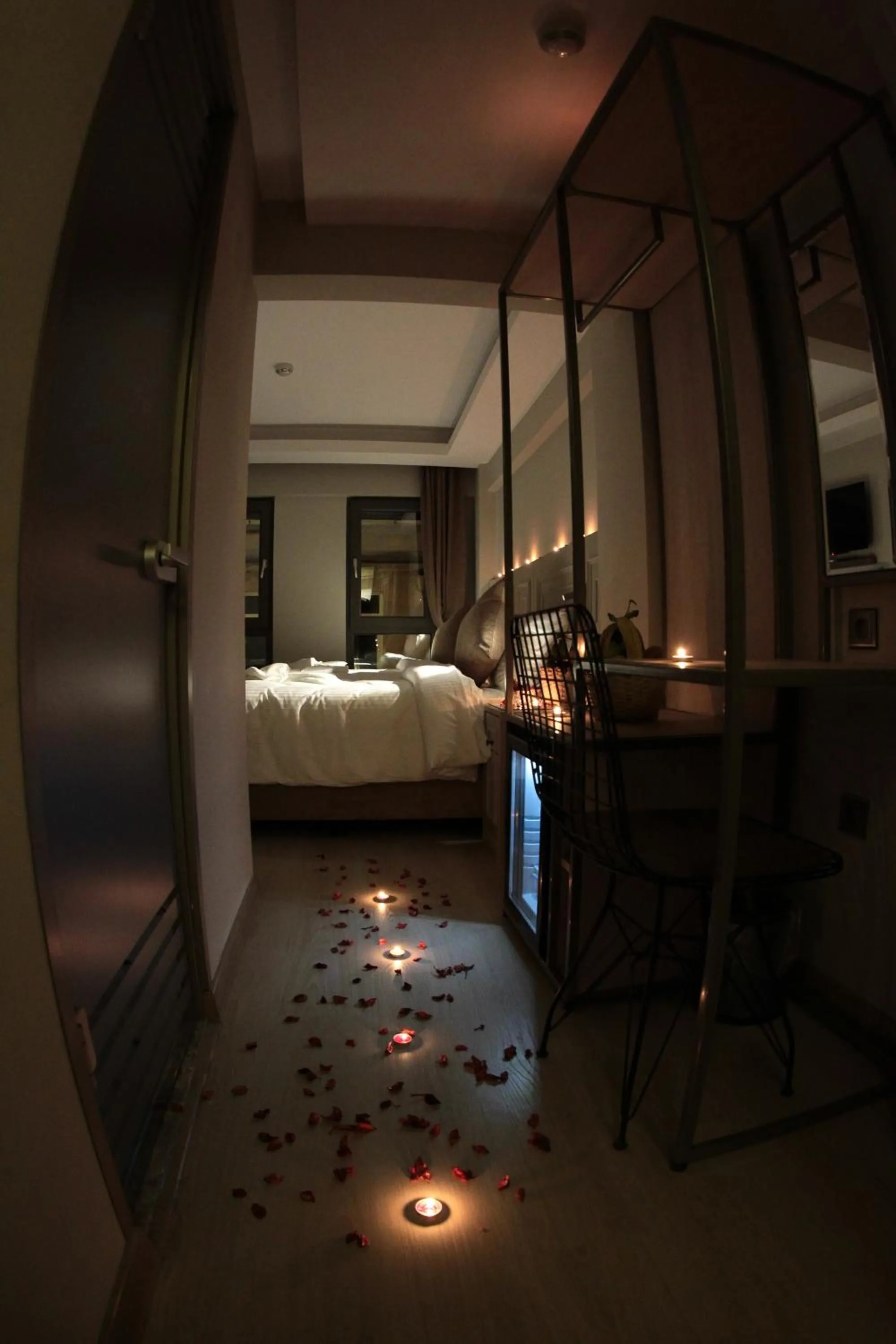 Seating area, Bed in X-NELLYİ HOTEL