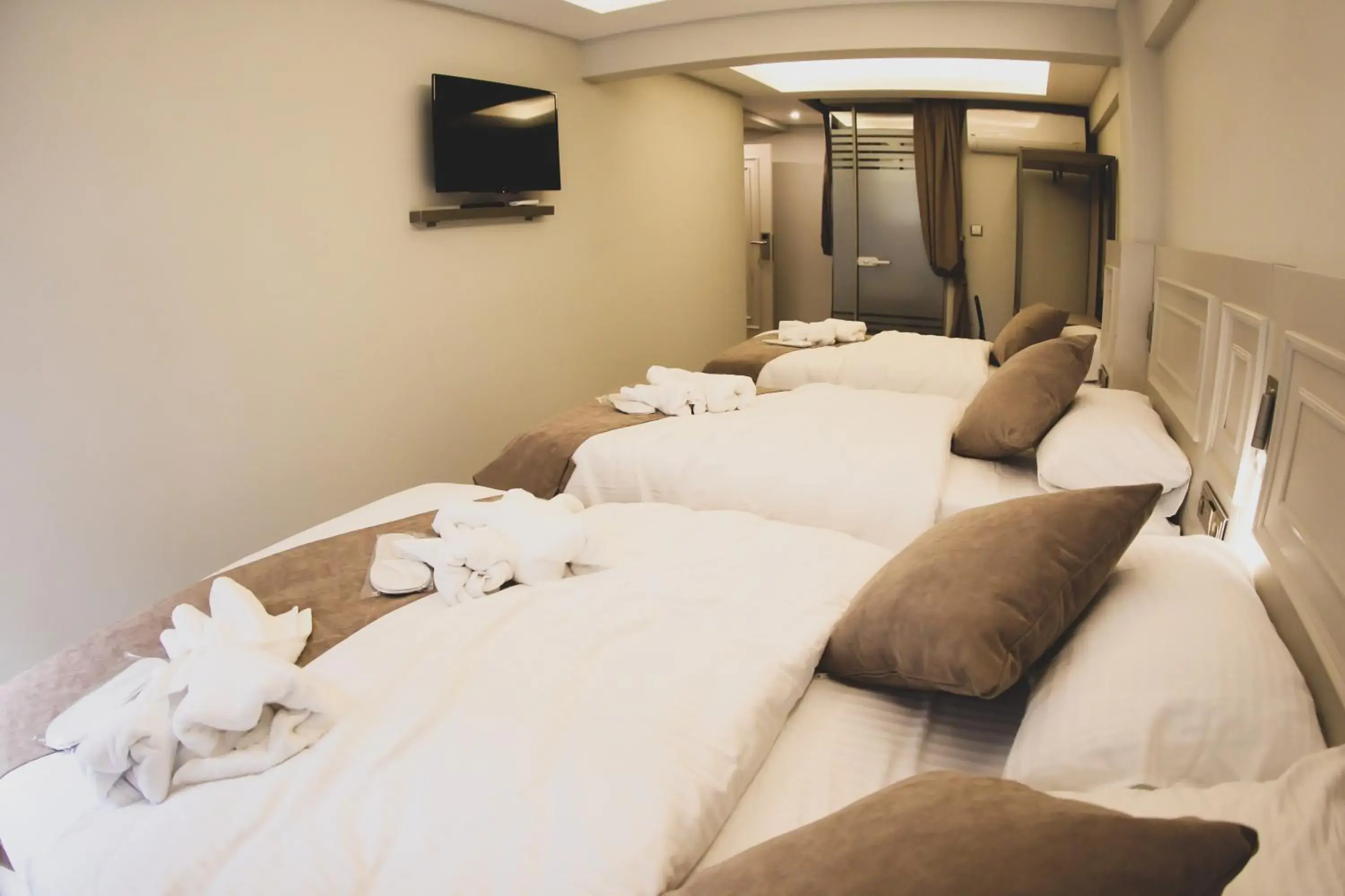 Photo of the whole room, Bed in X-NELLYİ HOTEL Photo of the whole room, Bed in X-NELLYİ HOTEL